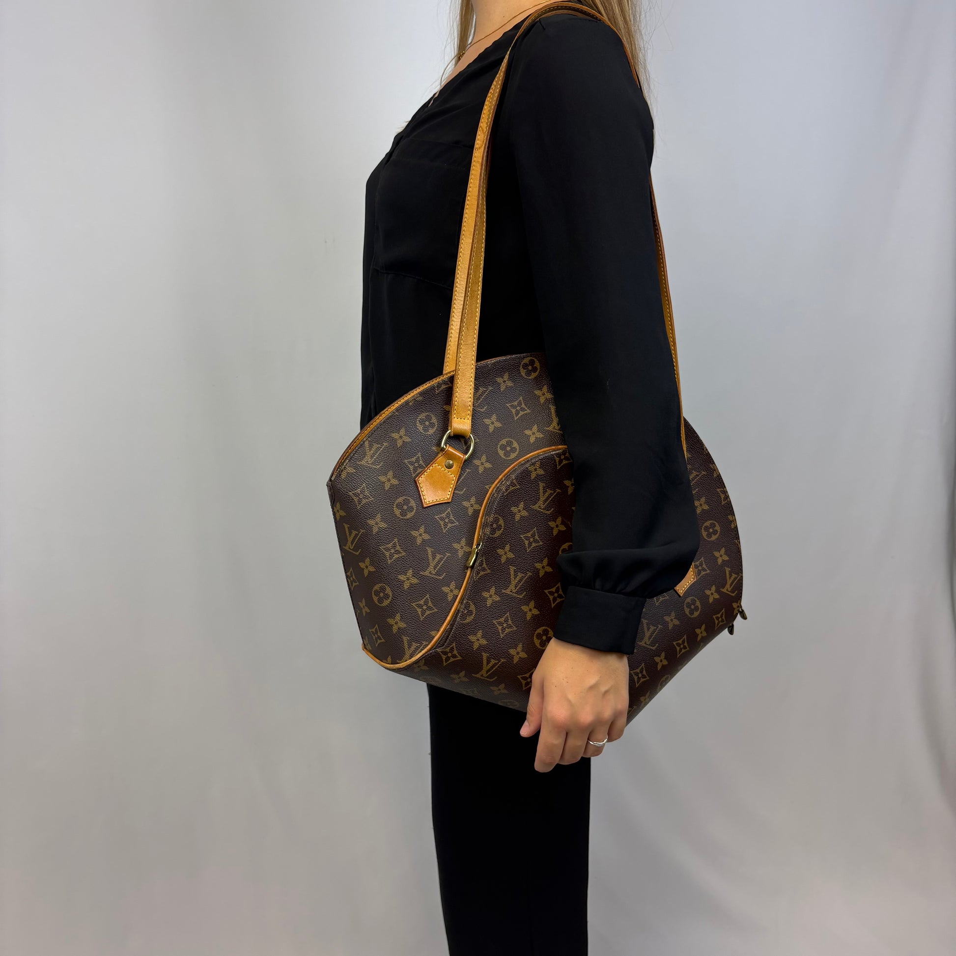 Louis Vuitton Ellipse GM
