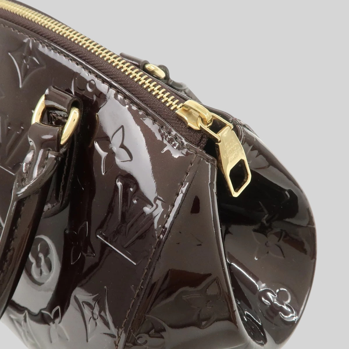 Louis Vuitton Sherwood