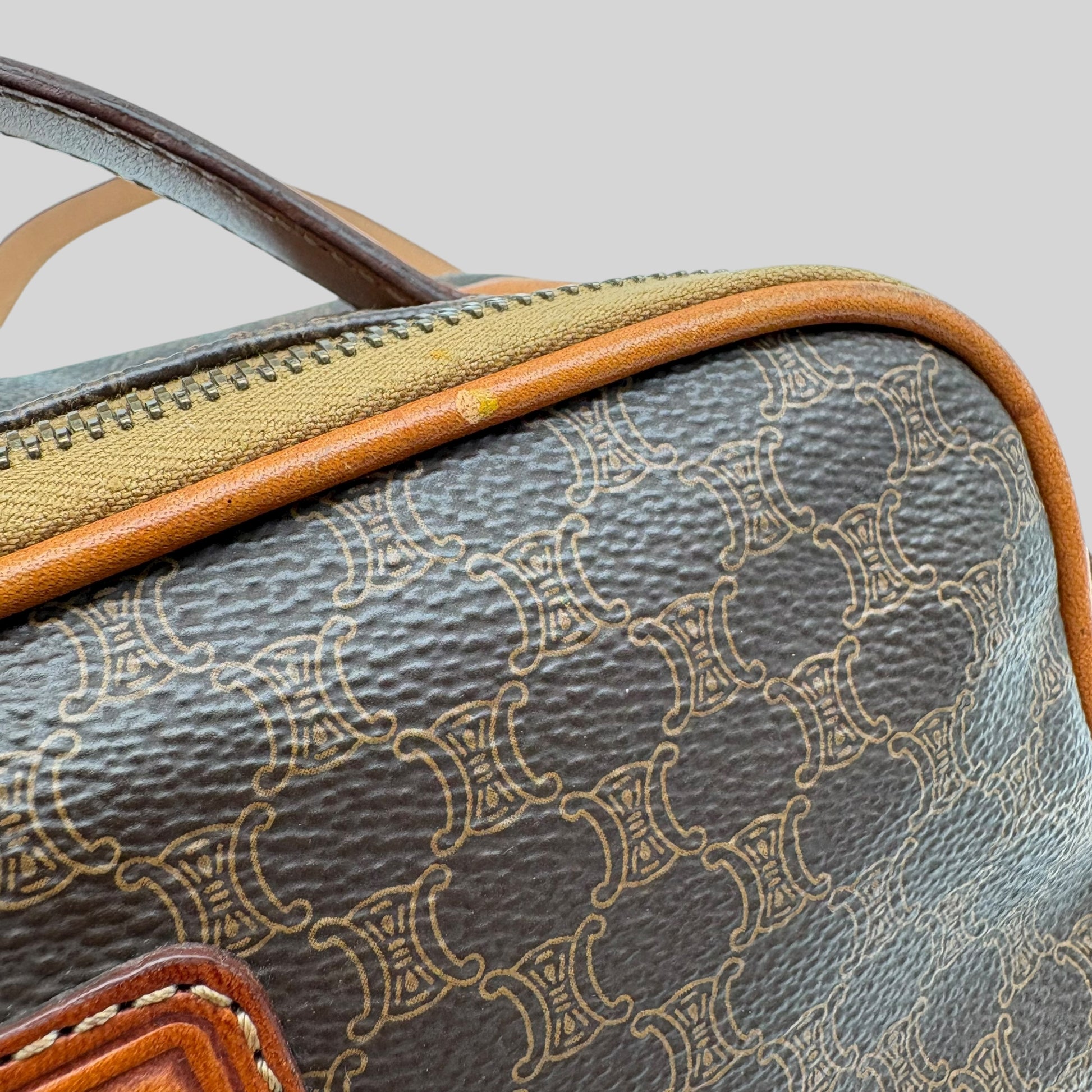 Céline Macadam Shoulder