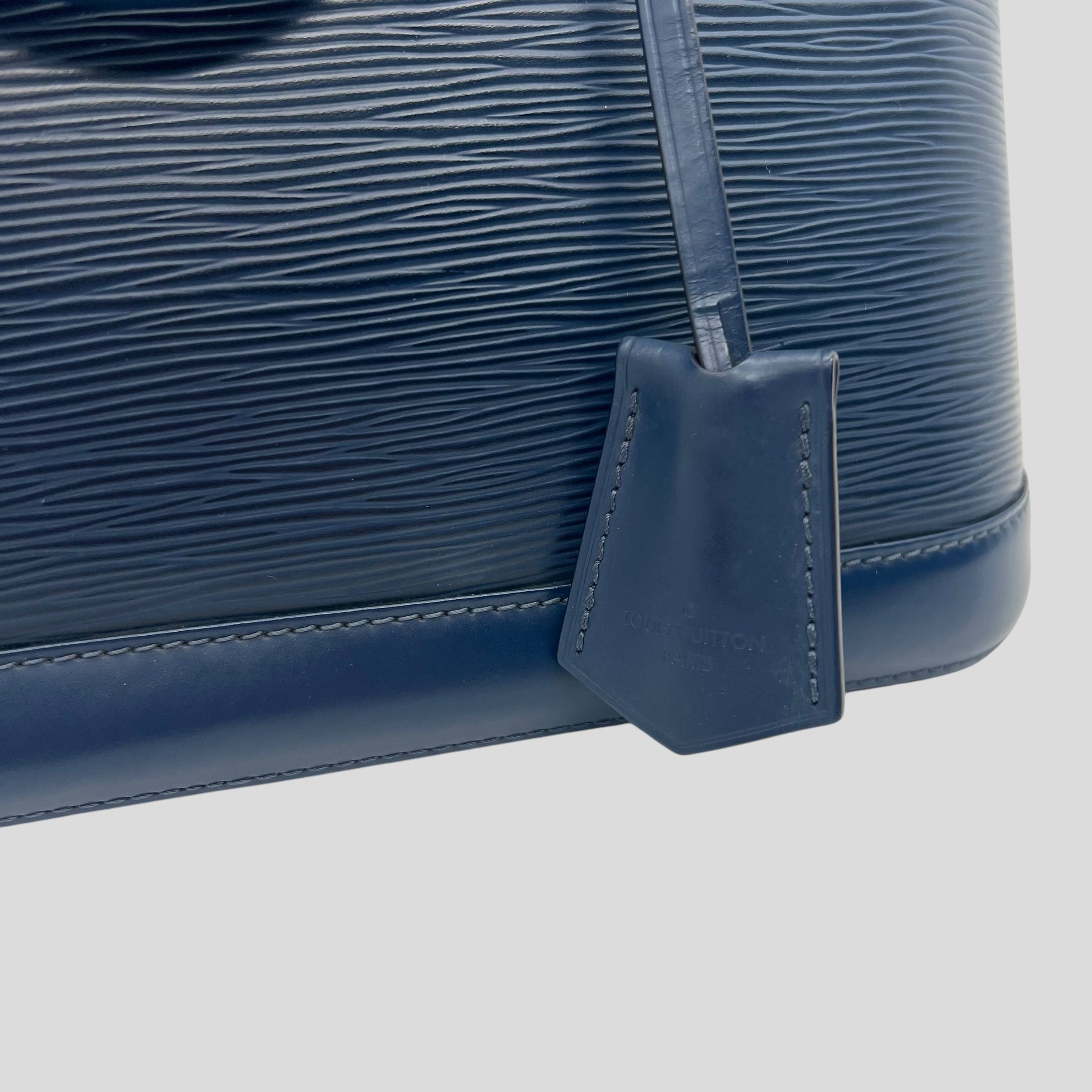 Louis Vuitton Alma PM