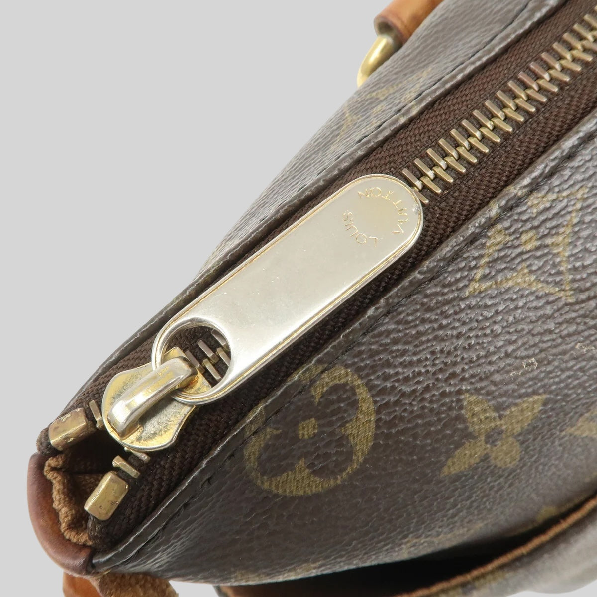 Louis Vuitton Totally MM