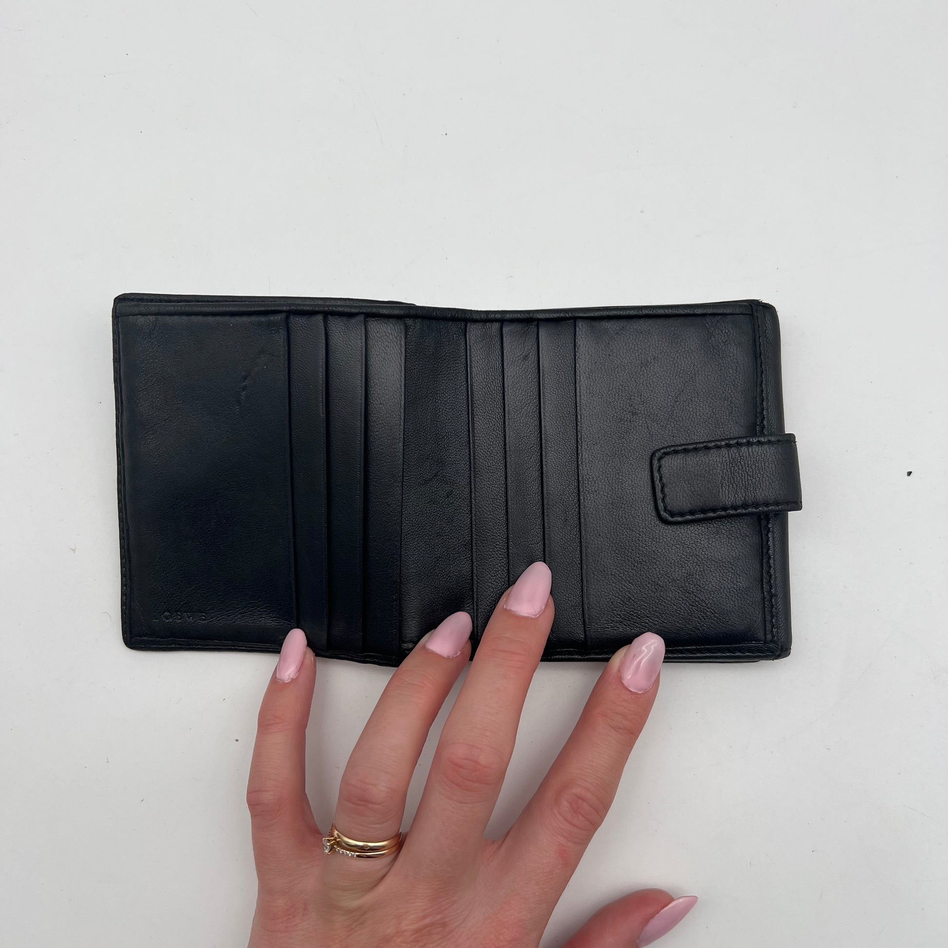 Loewe Anagram