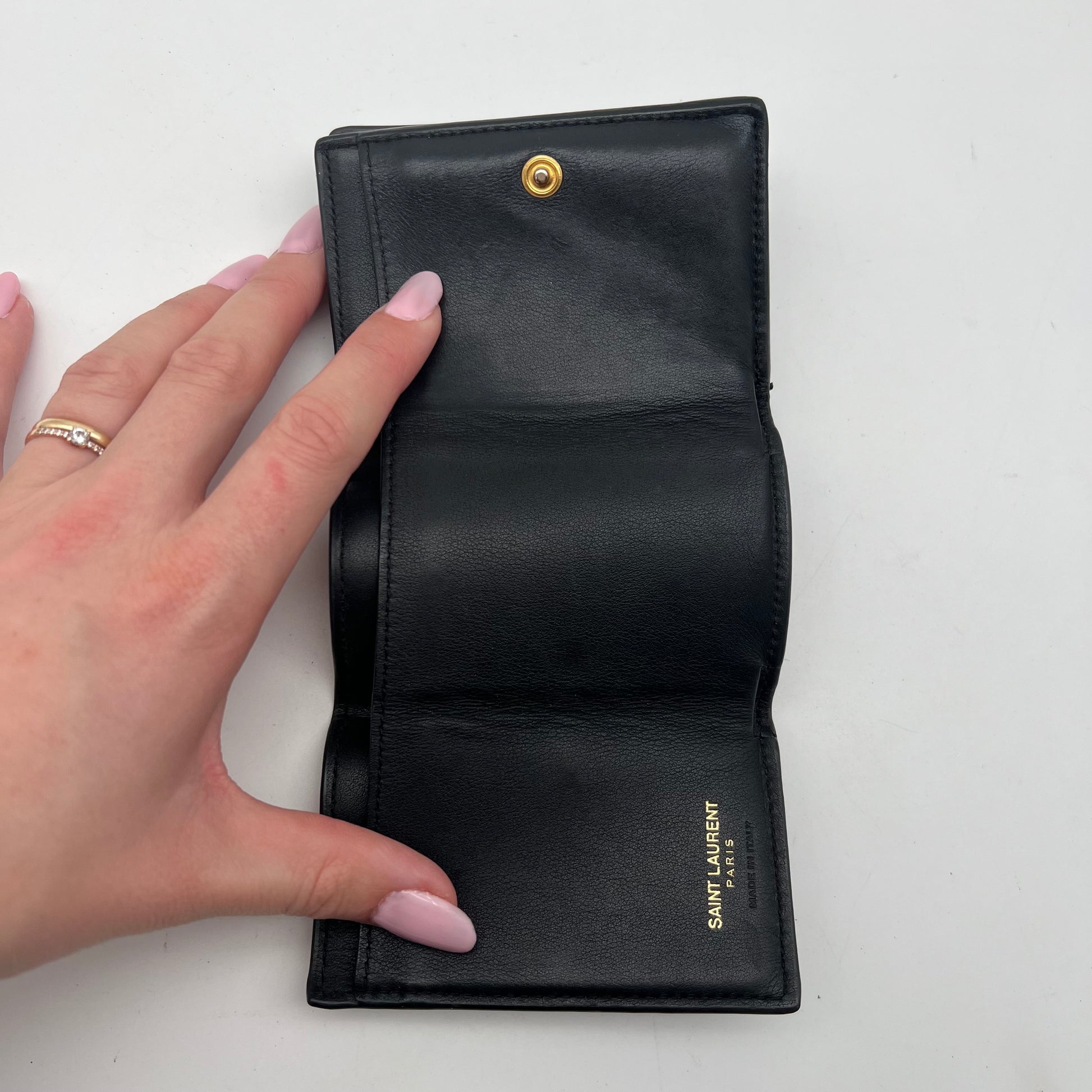 Yves Saint Laurent Compact