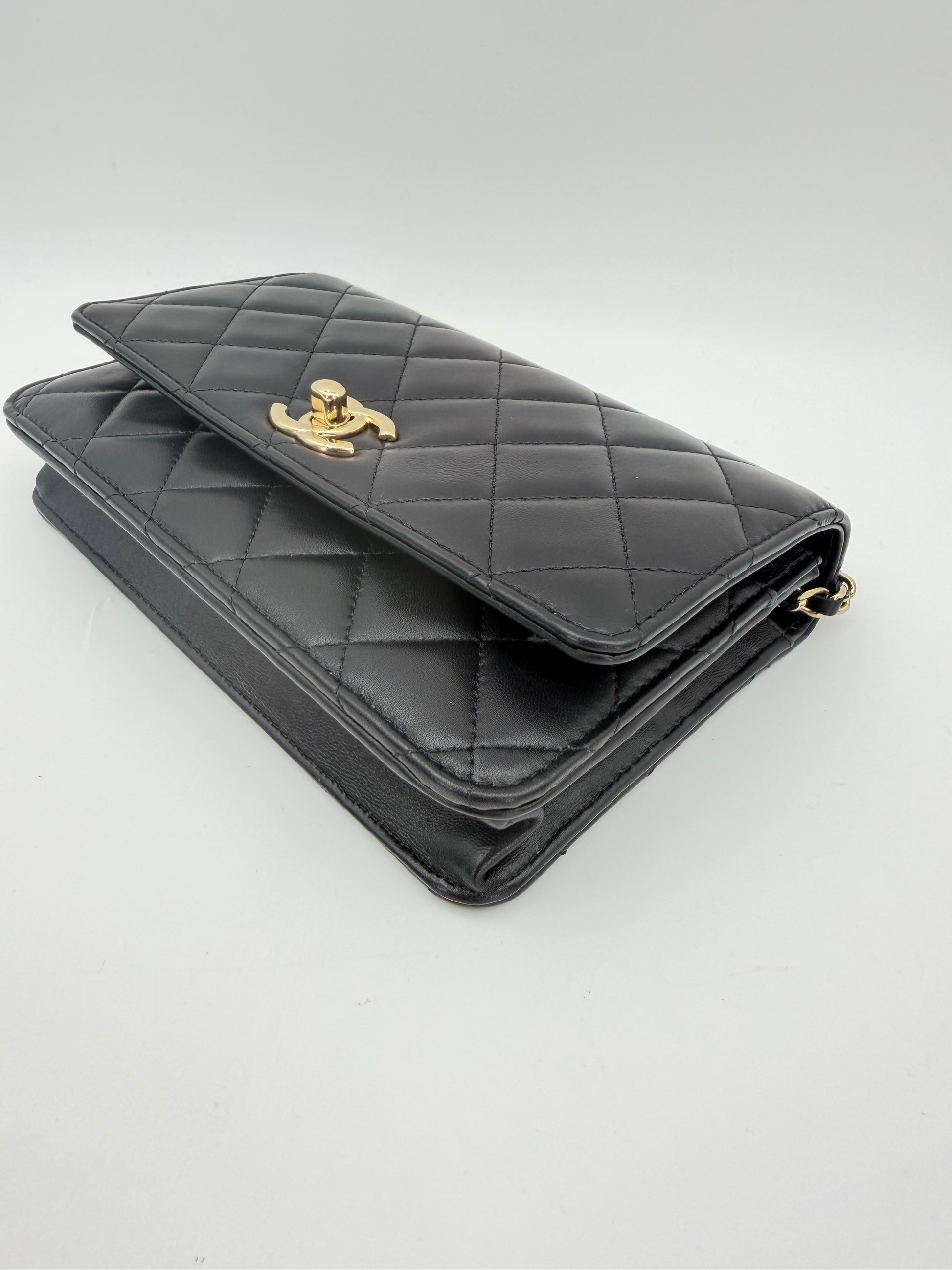 CHANEL TRENDY WOC