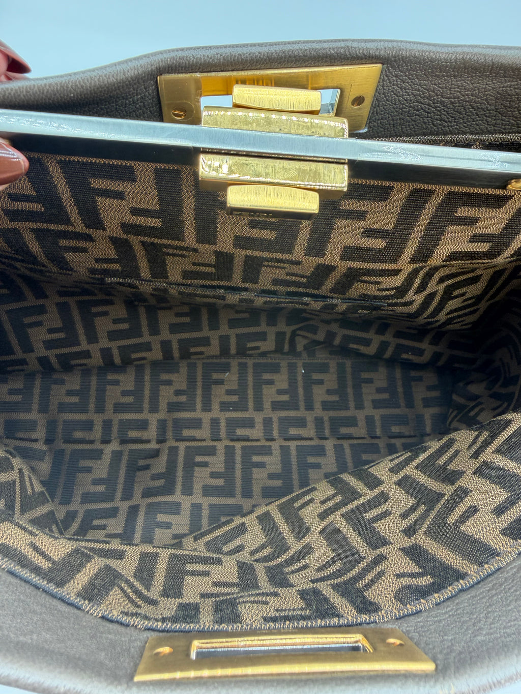 FENDI PEEKABOO L