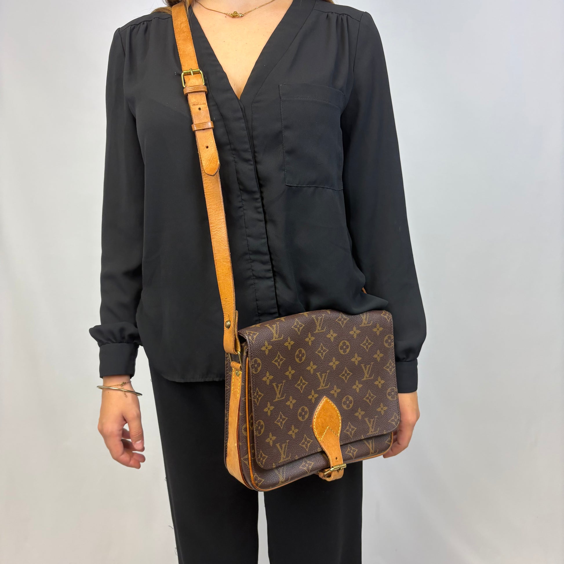 Louis Vuitton Cartouchière MM