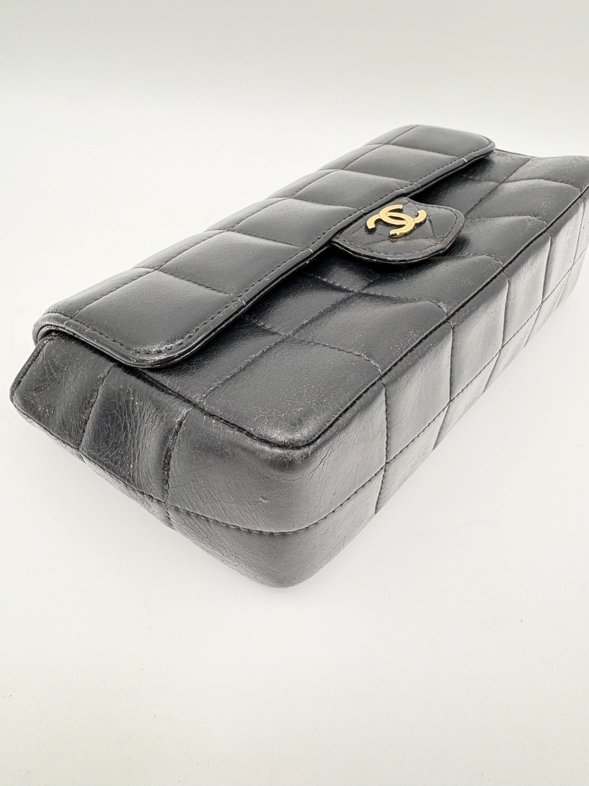 CHANEL CHOCOLATE BAR