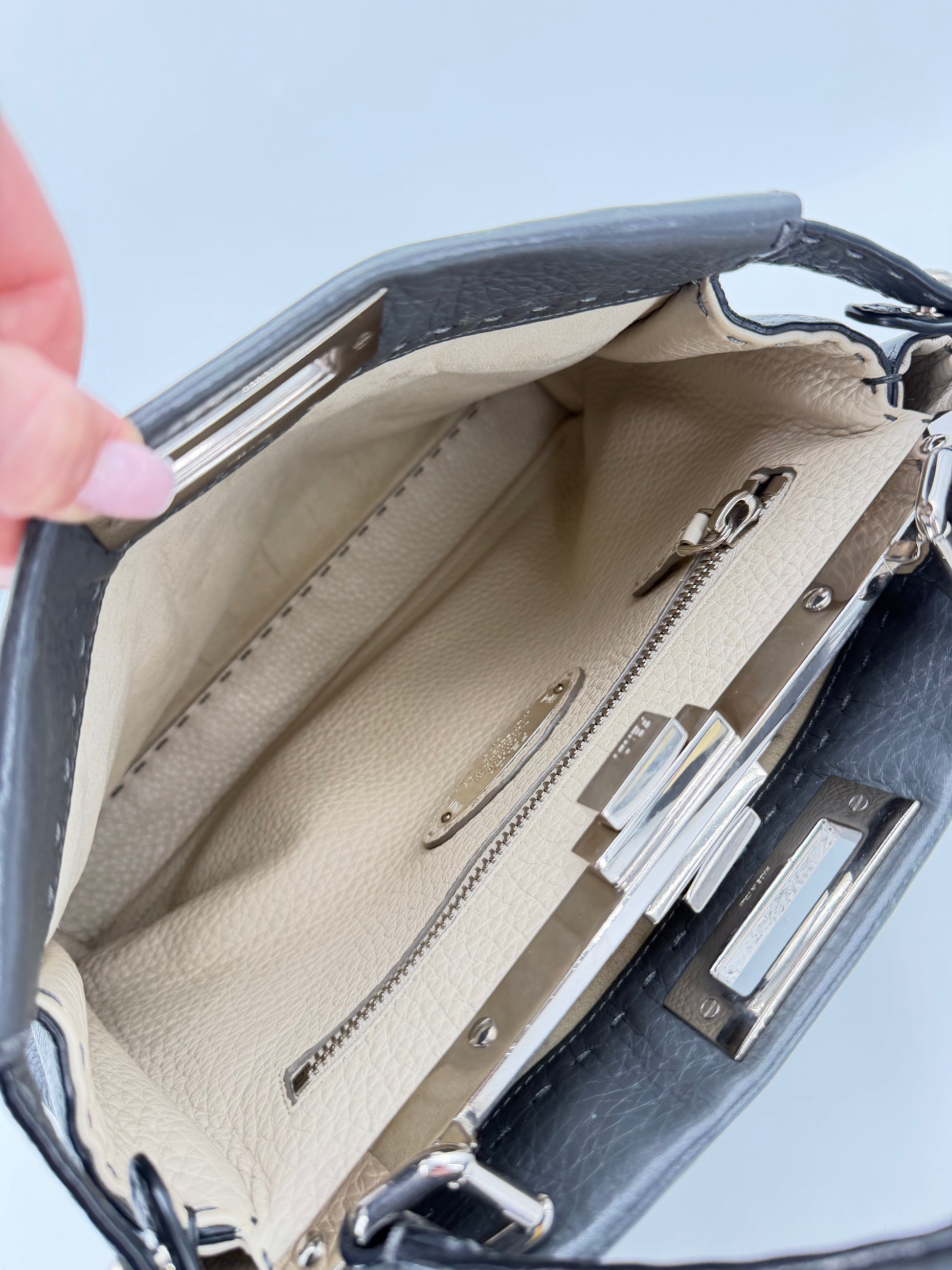 FENDI PEEKABOO SELLERIA