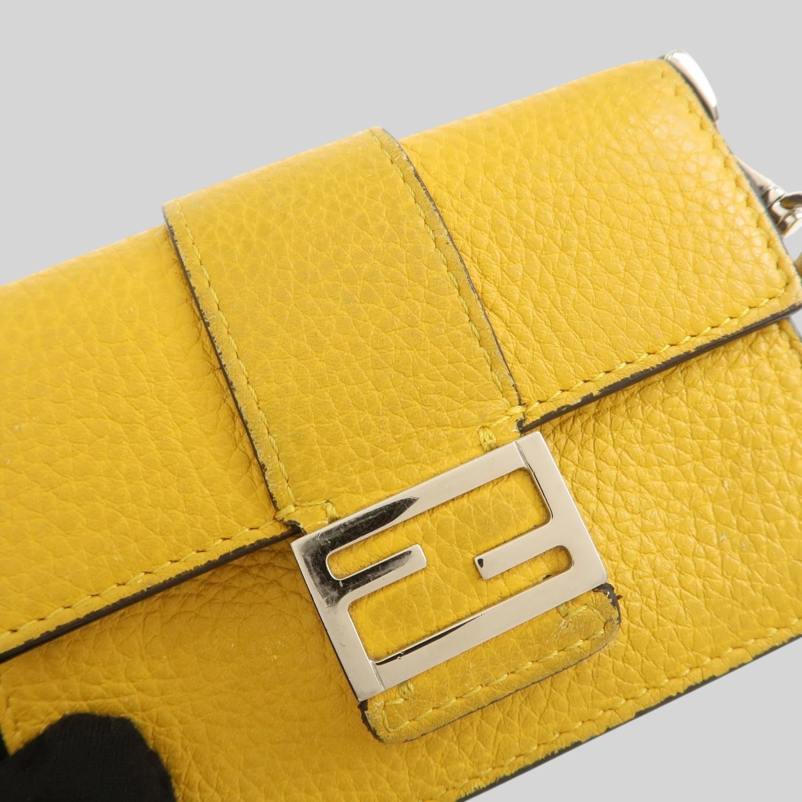 Fendi Micro Flat Baguette
