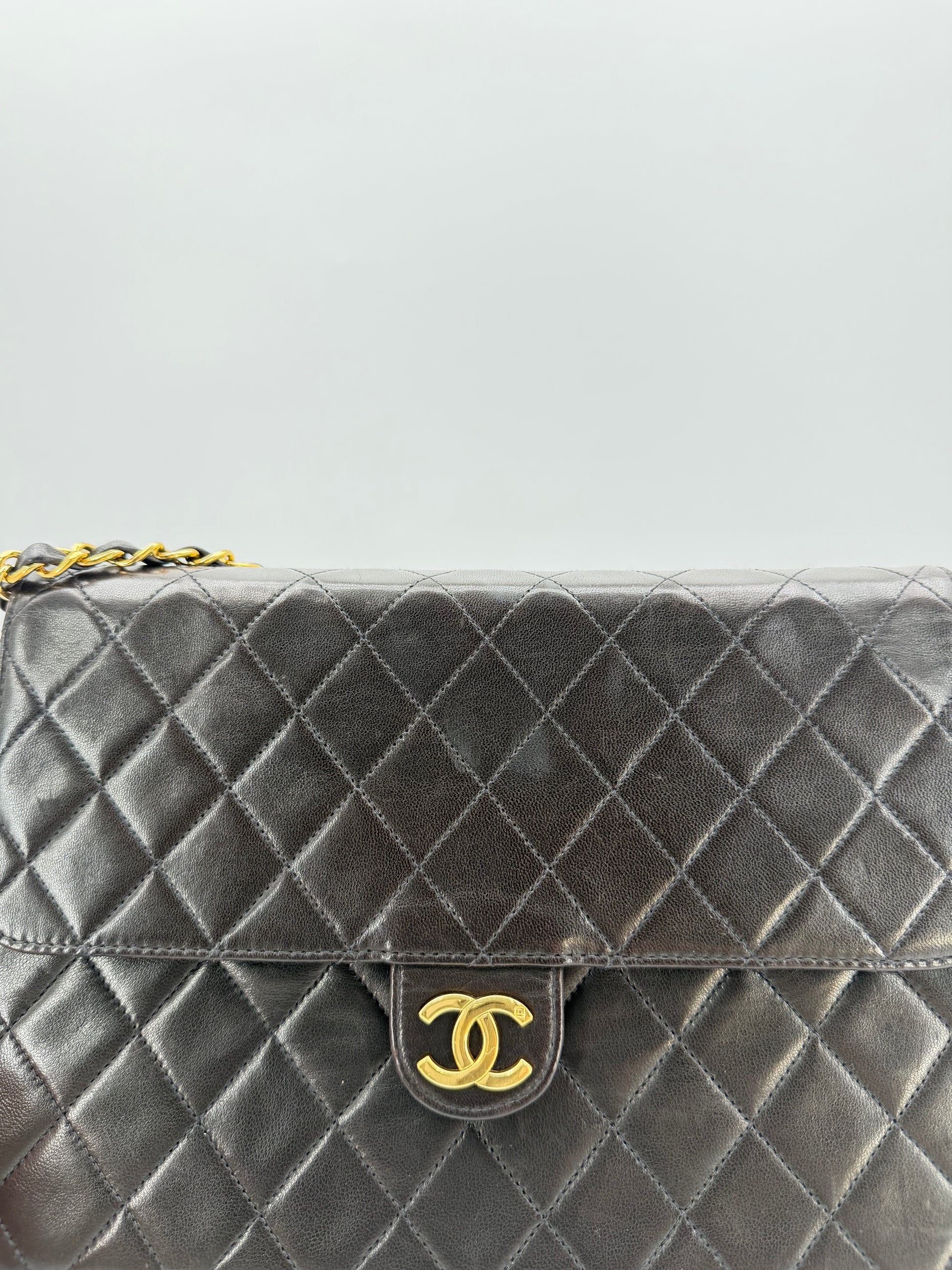 CHANEL CLASSIC FLAP