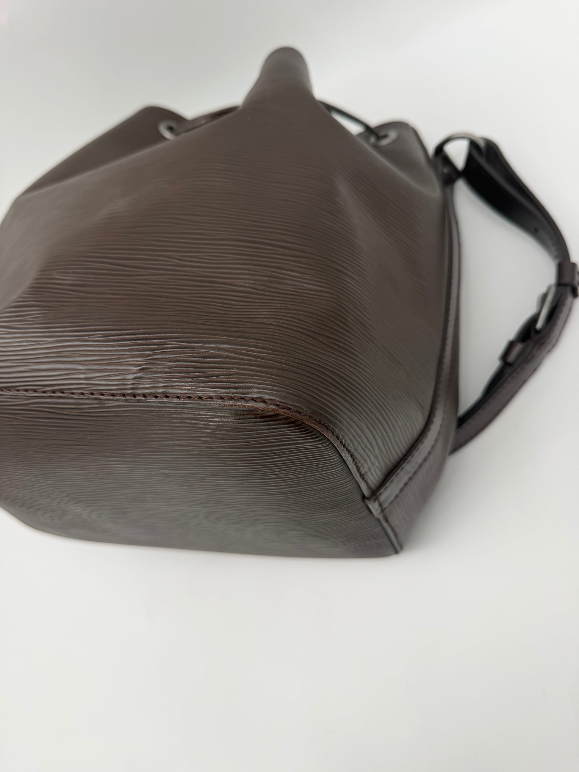 LOUIS VUITTON NOE PM