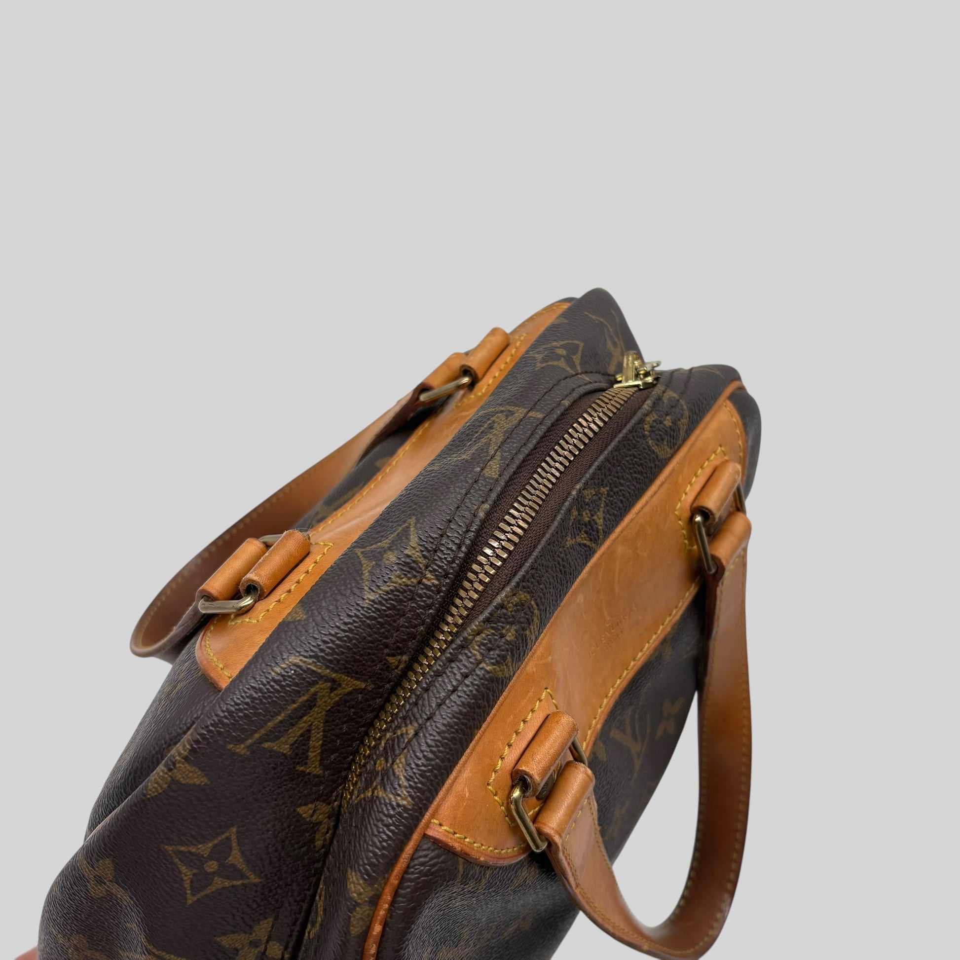 Louis Vuitton Excursion
