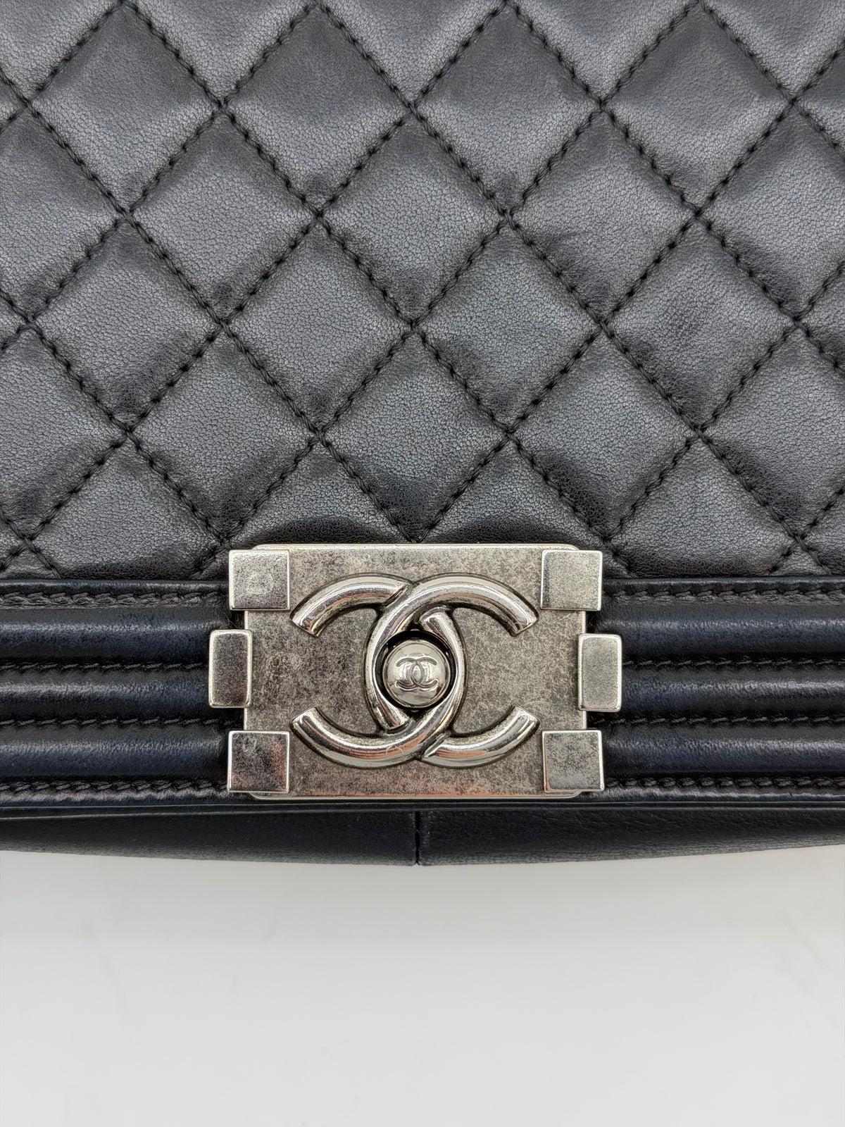 CHANEL BOY XL