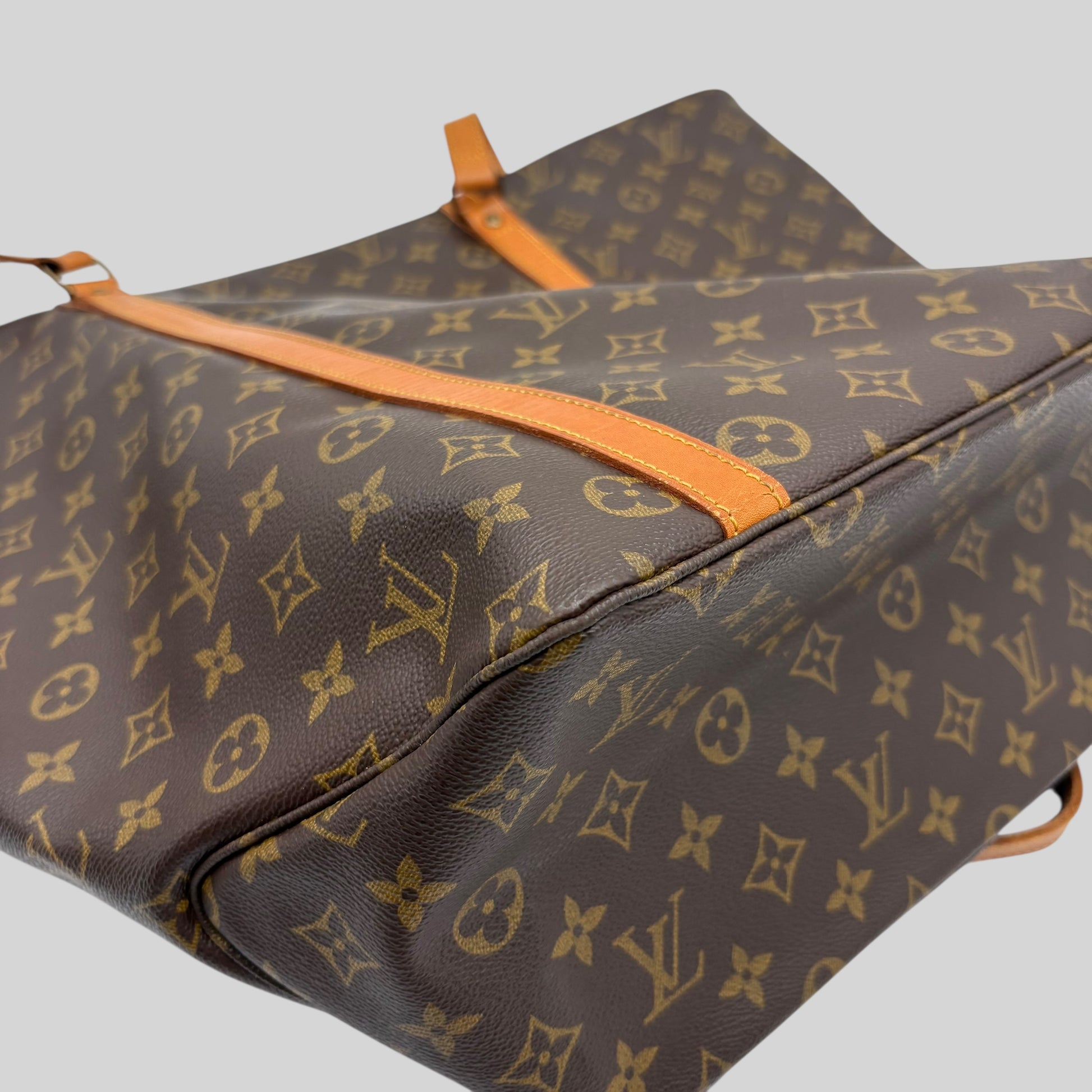 Louis Vuitton Shopping GM