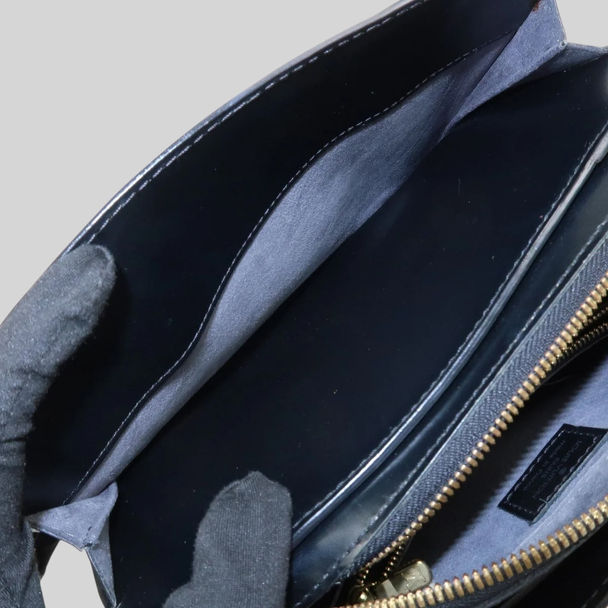 Louis Vuitton Pont-Neuf