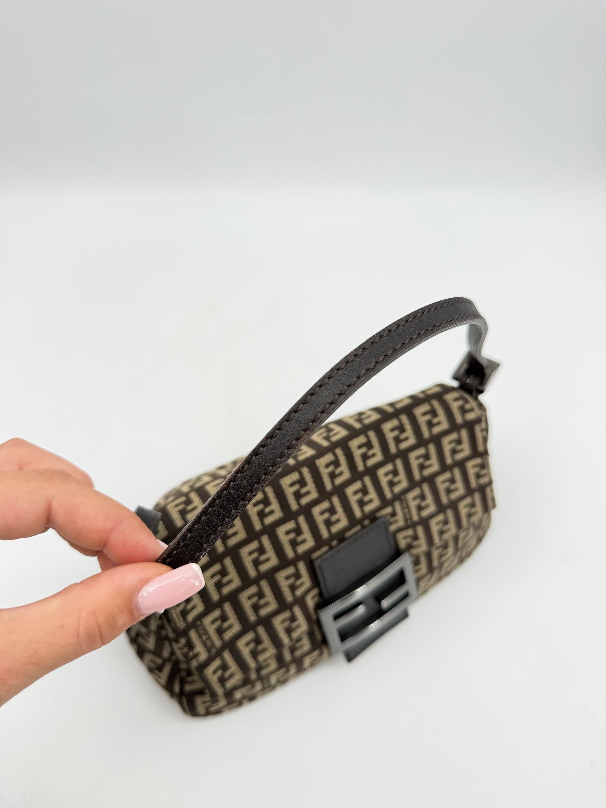 FENDI MINI BAGUETTE