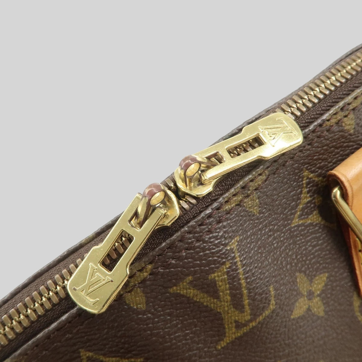 Louis Vuitton Alma PM