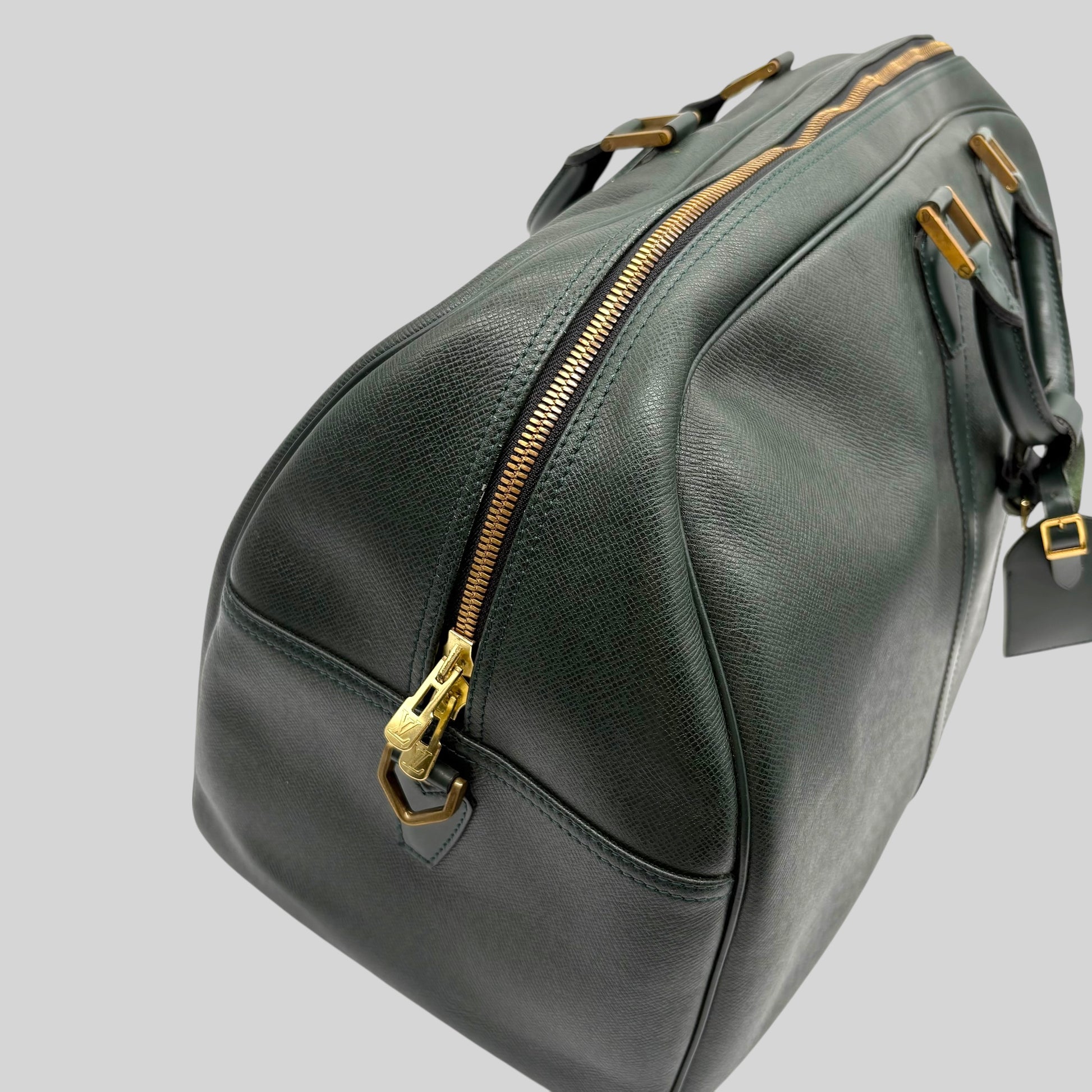 Louis Vuitton Kendall Taiga
