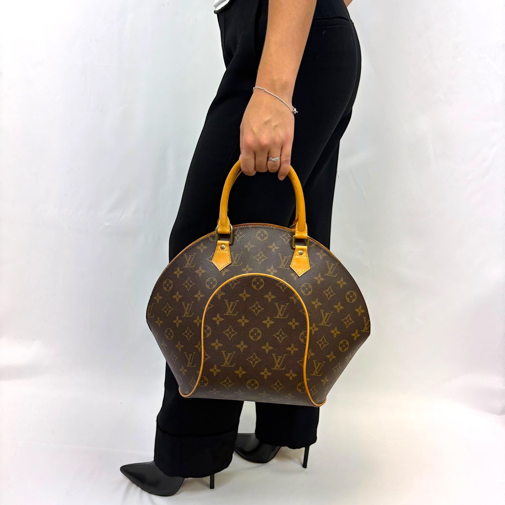 Louis Vuitton Ellipse MM