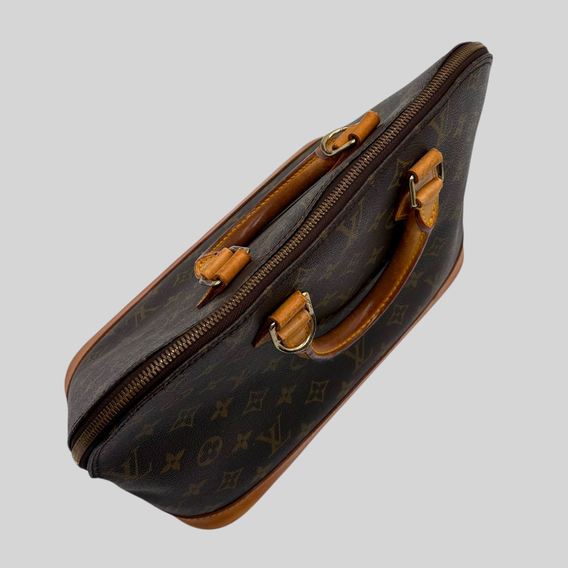 Louis Vuitton Alma PM