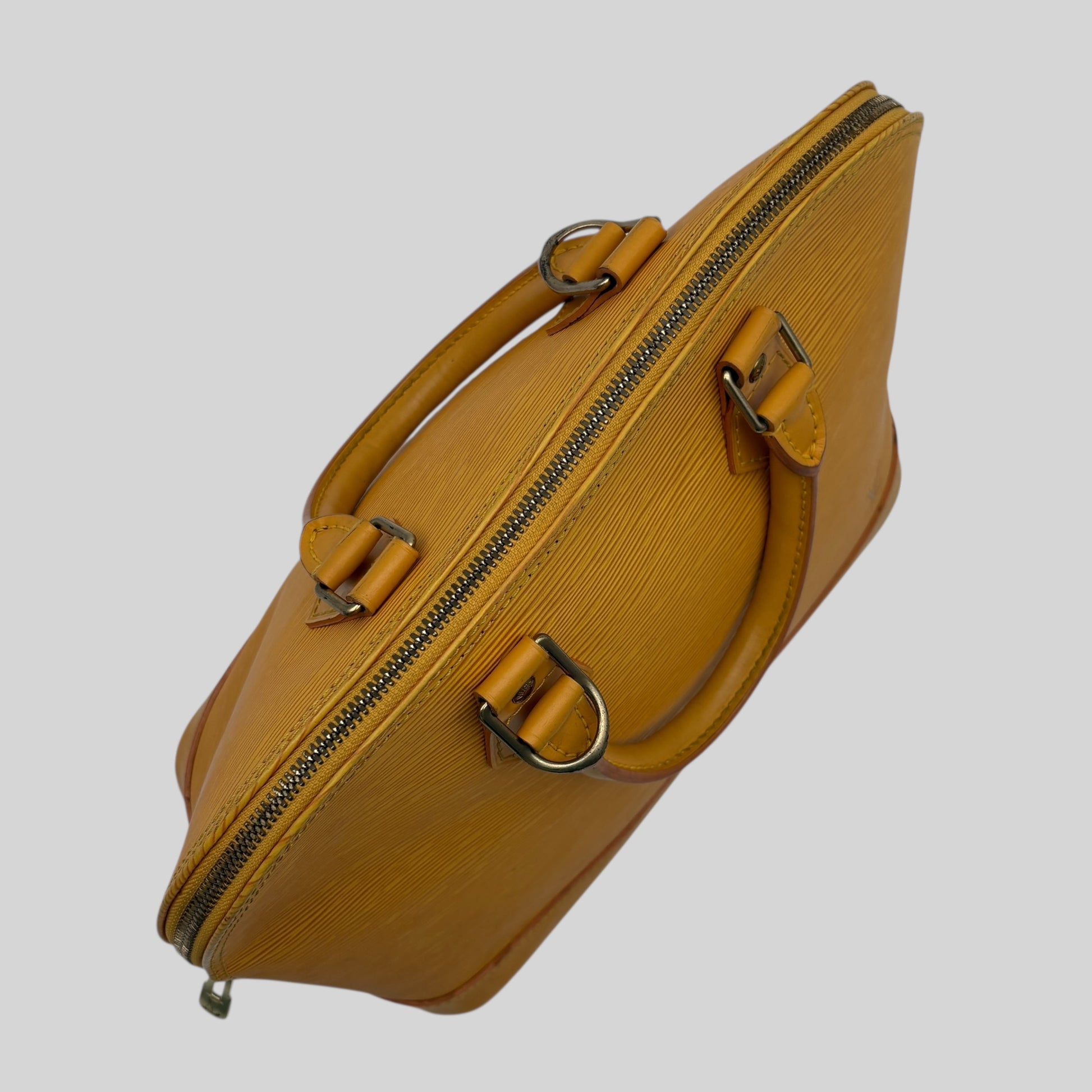 Louis Vuitton Alma PM Epi