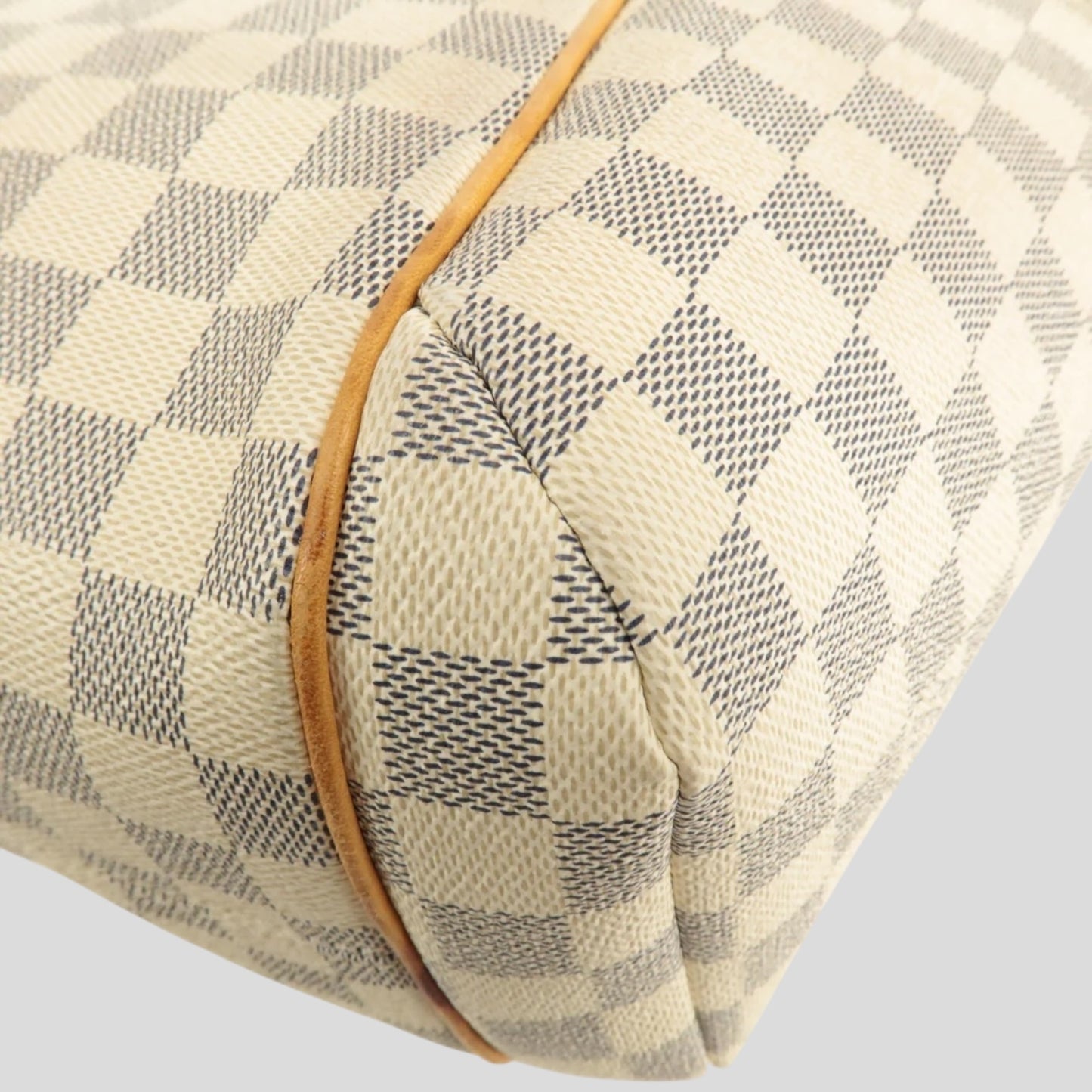 Louis Vuitton Totally PM