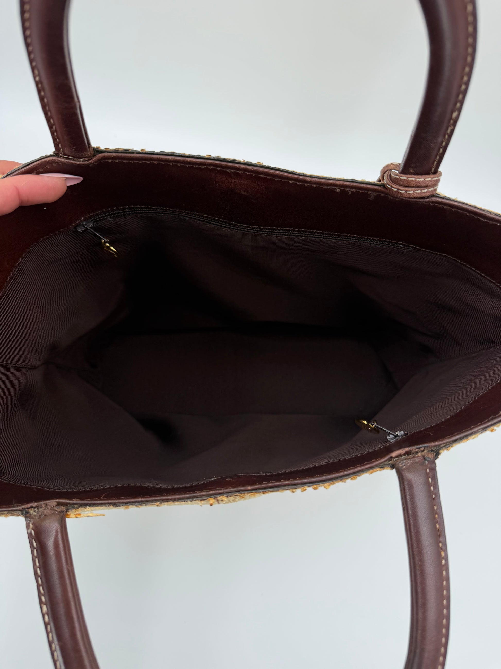 CHANEL TOTE
