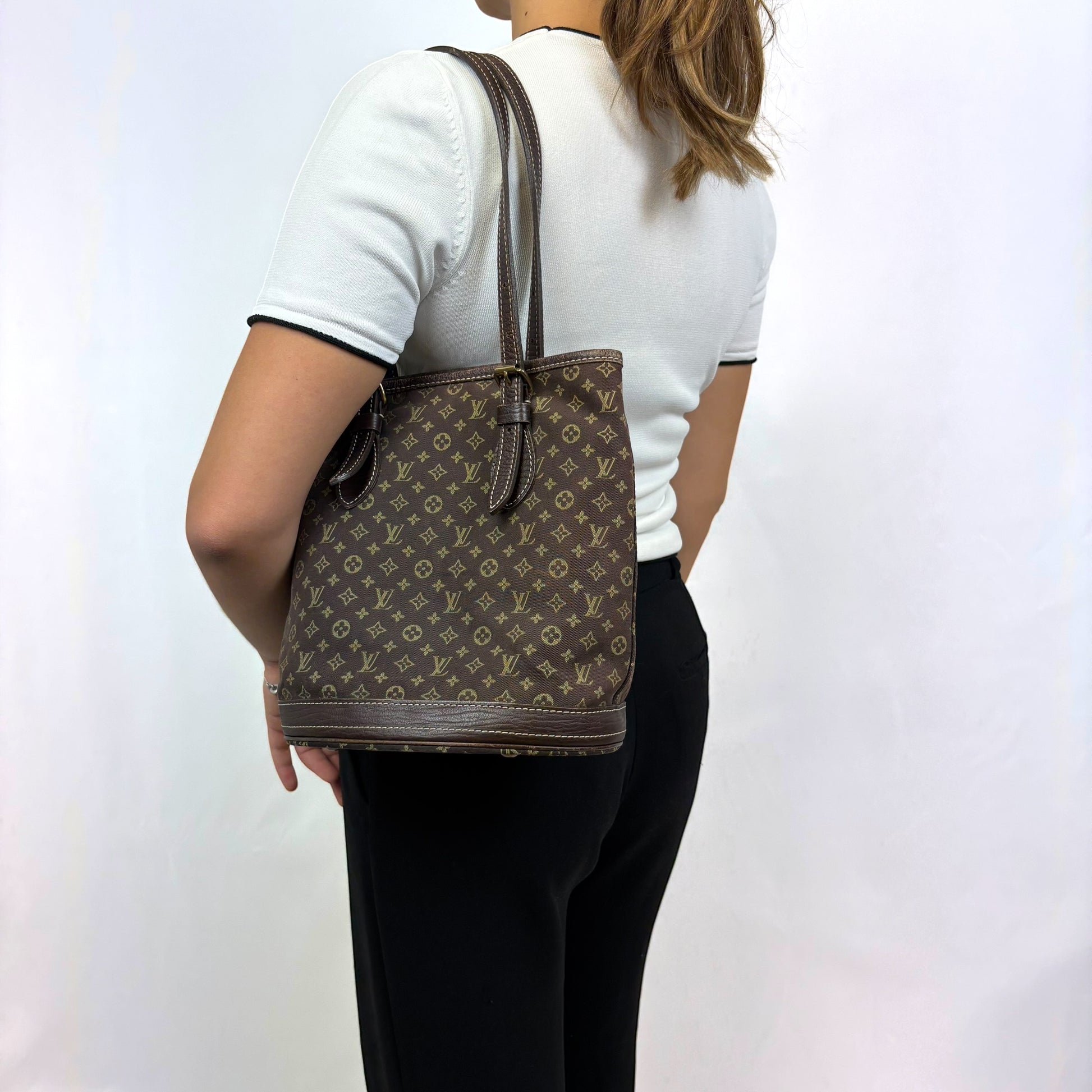 Louis Vuitton Bucket Lin