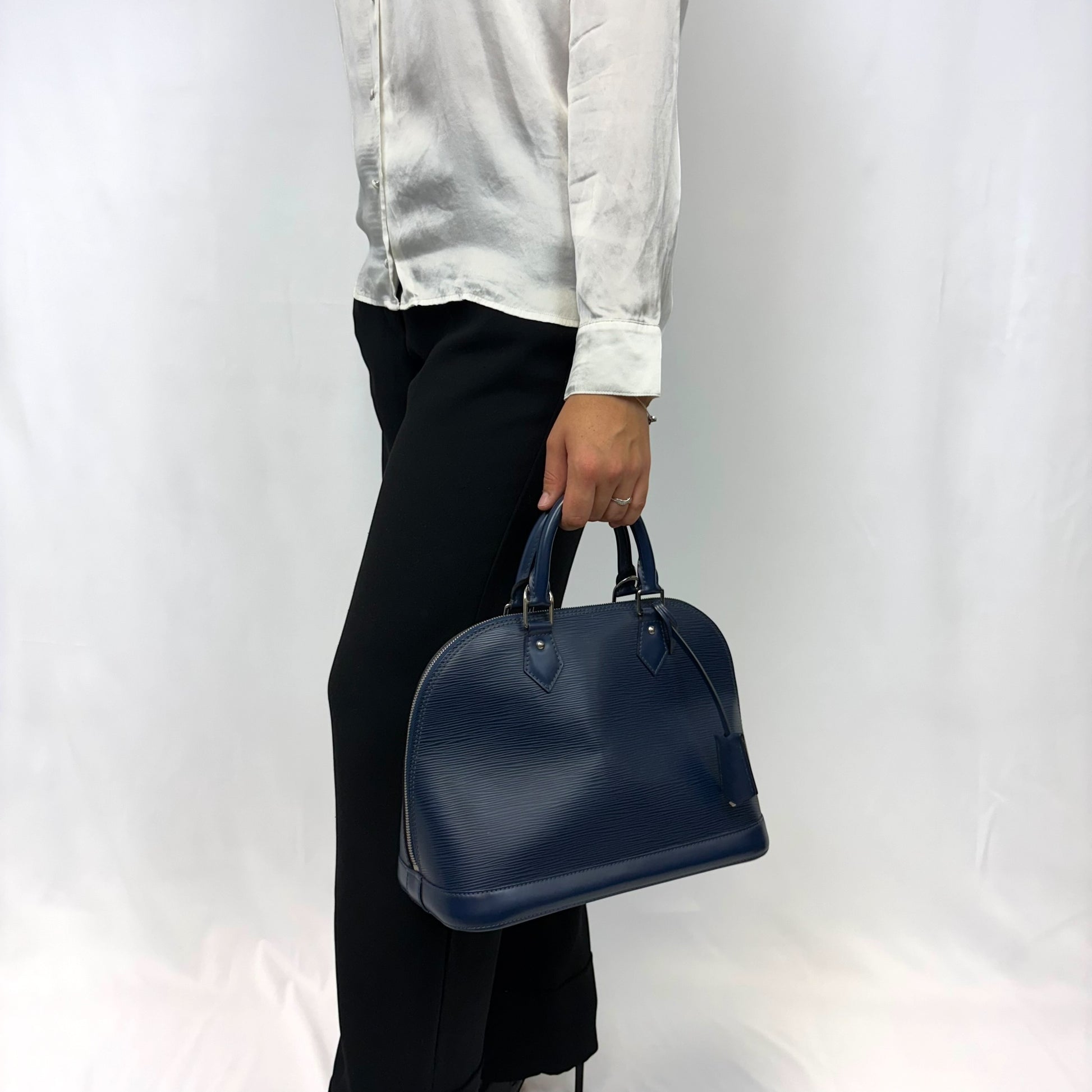 Louis Vuitton Alma PM