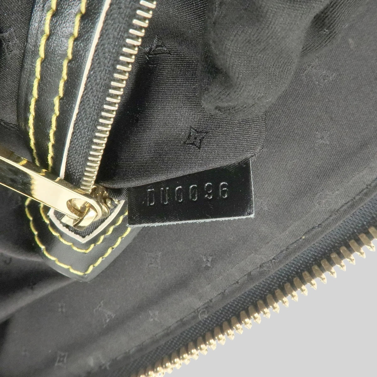Louis Vuitton Suhari Lock It