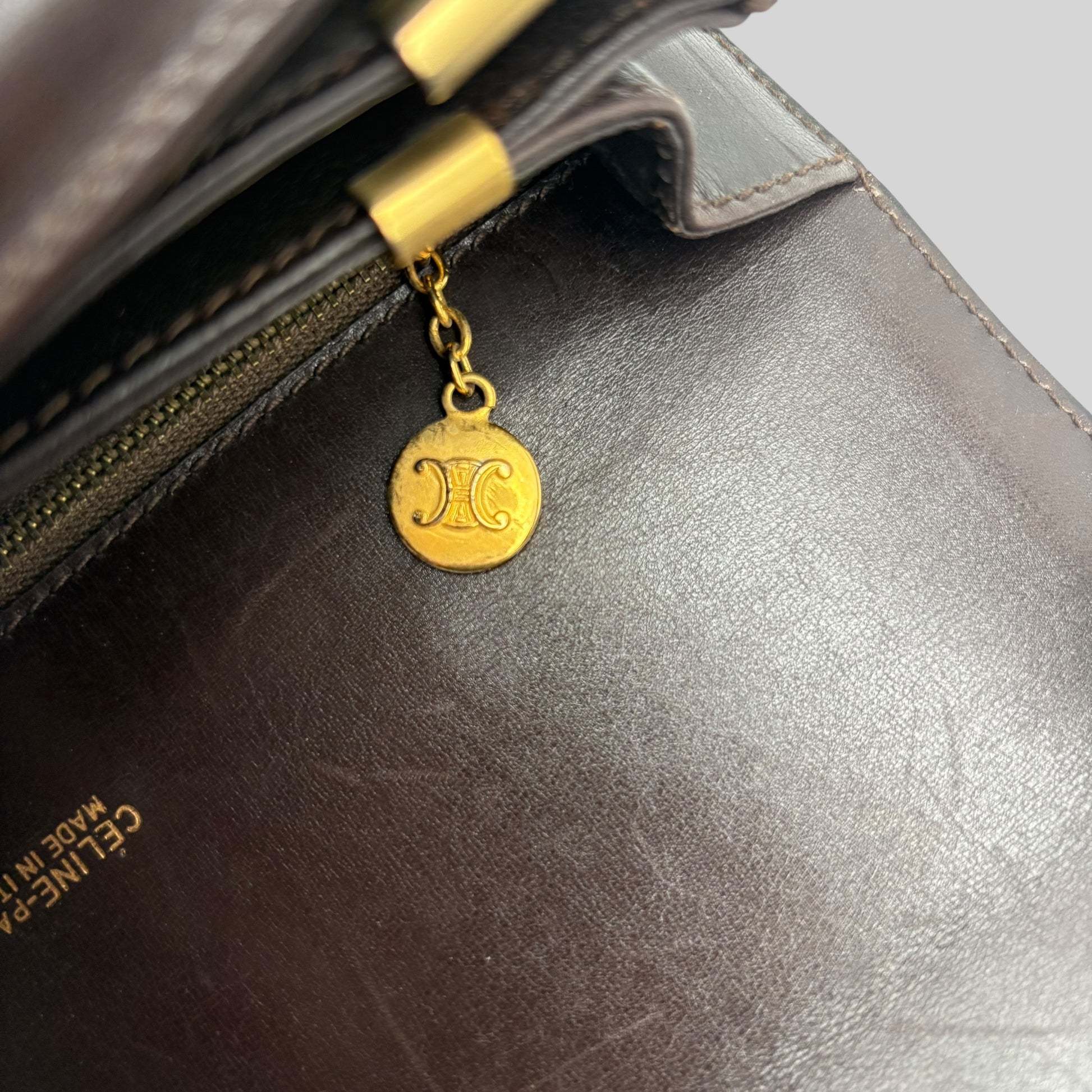 Céline Sulky Shoulder