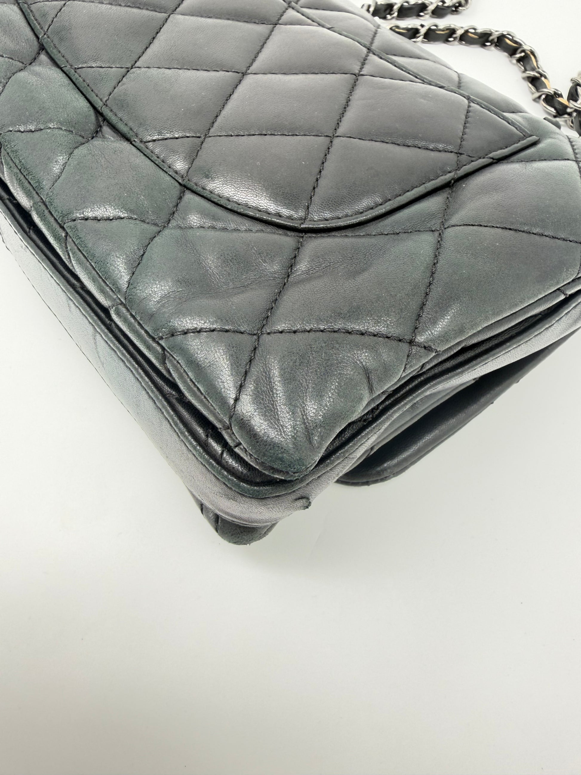 CHANEL ACCORDION