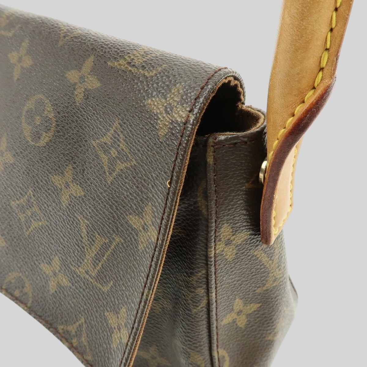 Louis Vuitton Looping PM