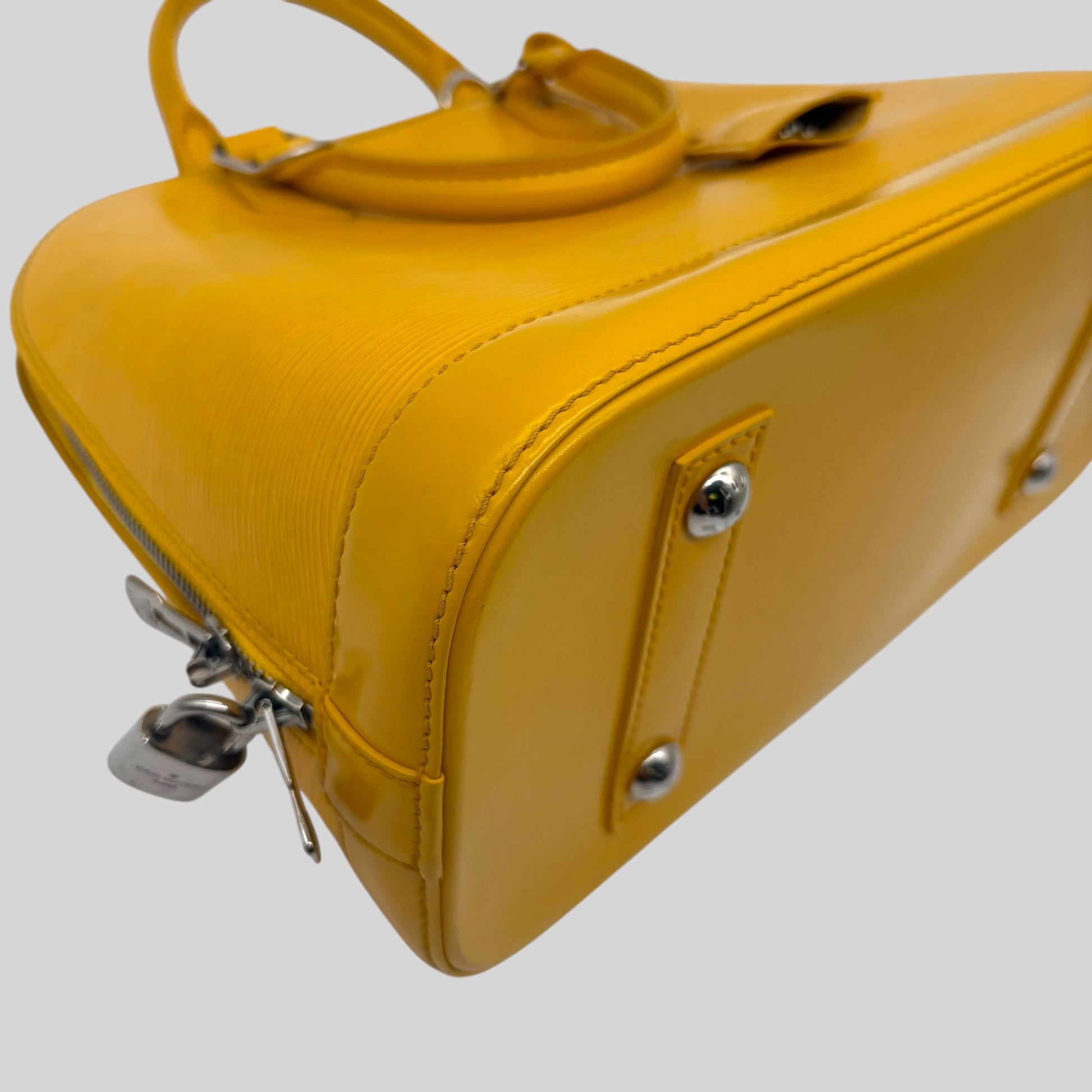 Louis Vuitton Alma PM Mimosa
