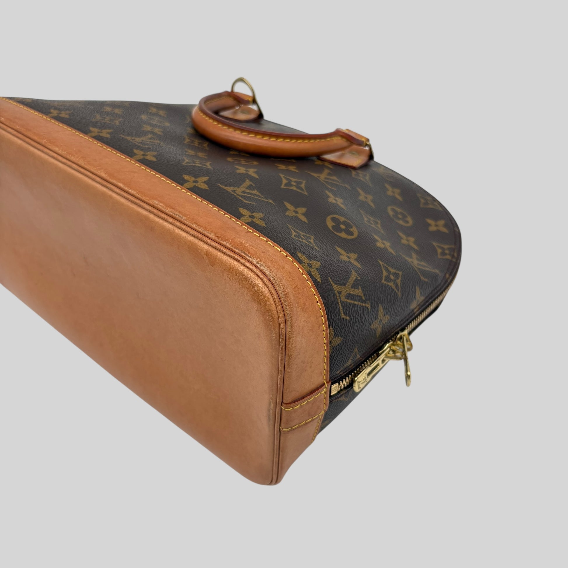 Louis Vuitton Alma PM