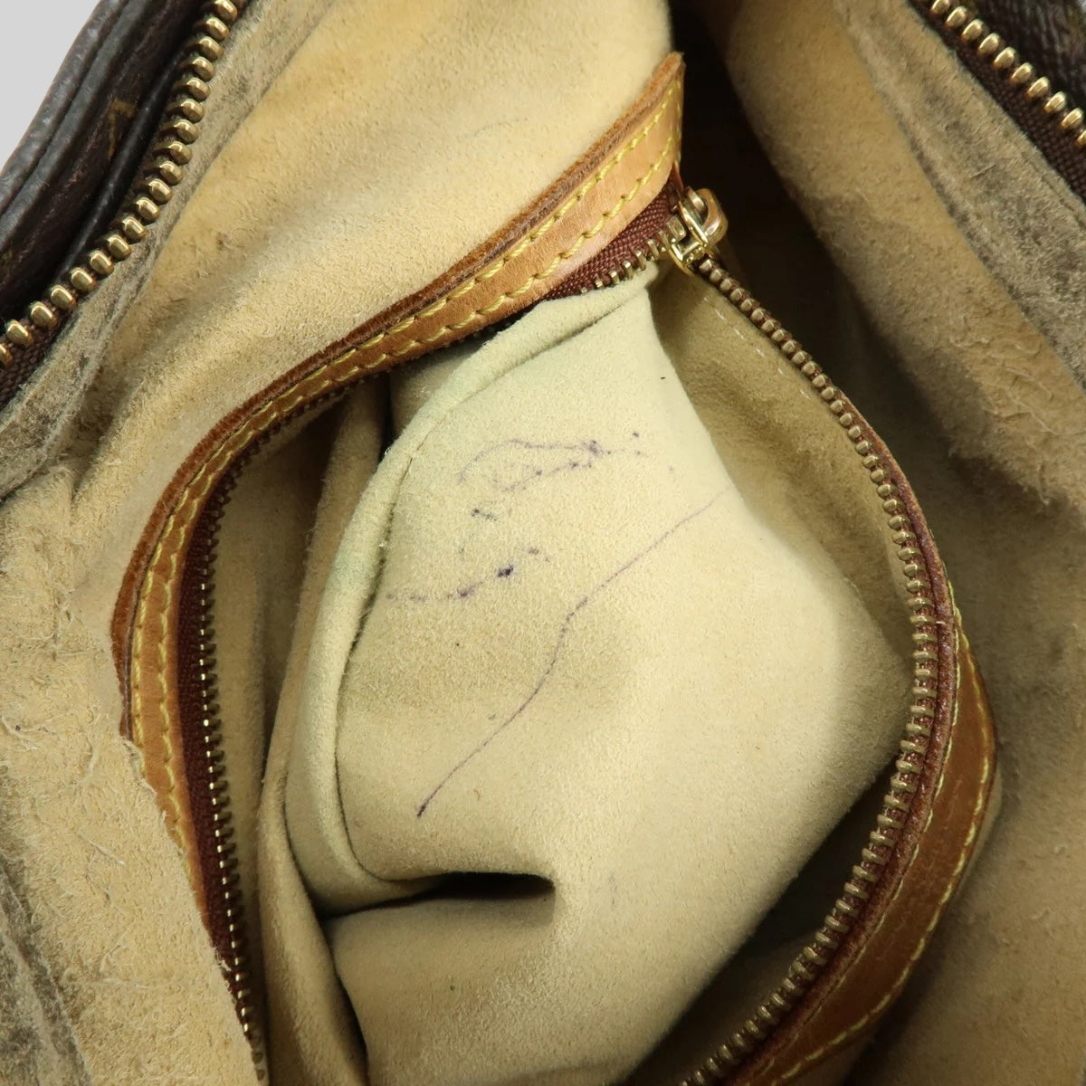 Louis Vuitton Looping GM