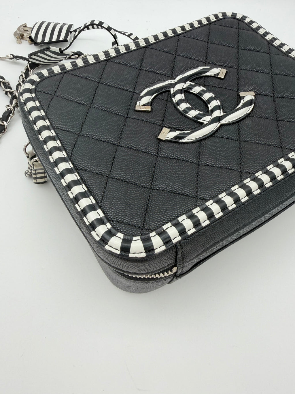 CHANEL VANITY FILIGREE
