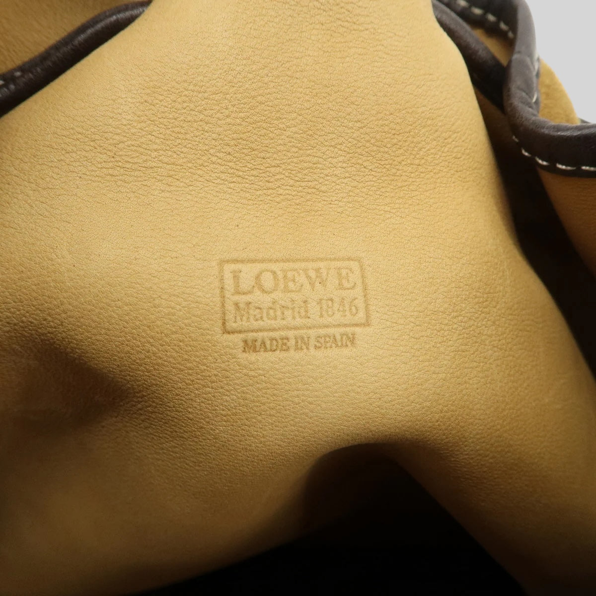 Loewe Anagram Seau