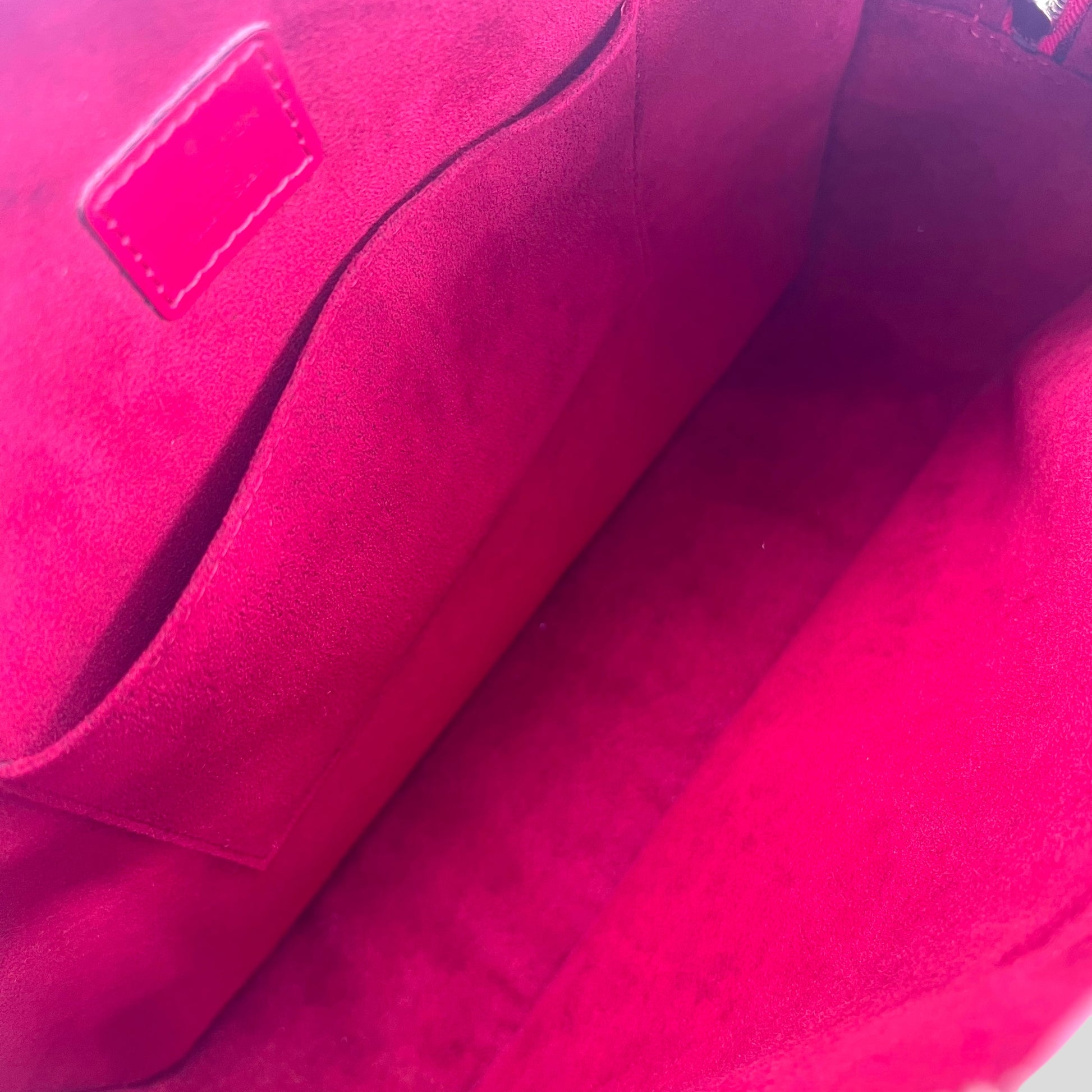 Louis Vuitton Voltaire