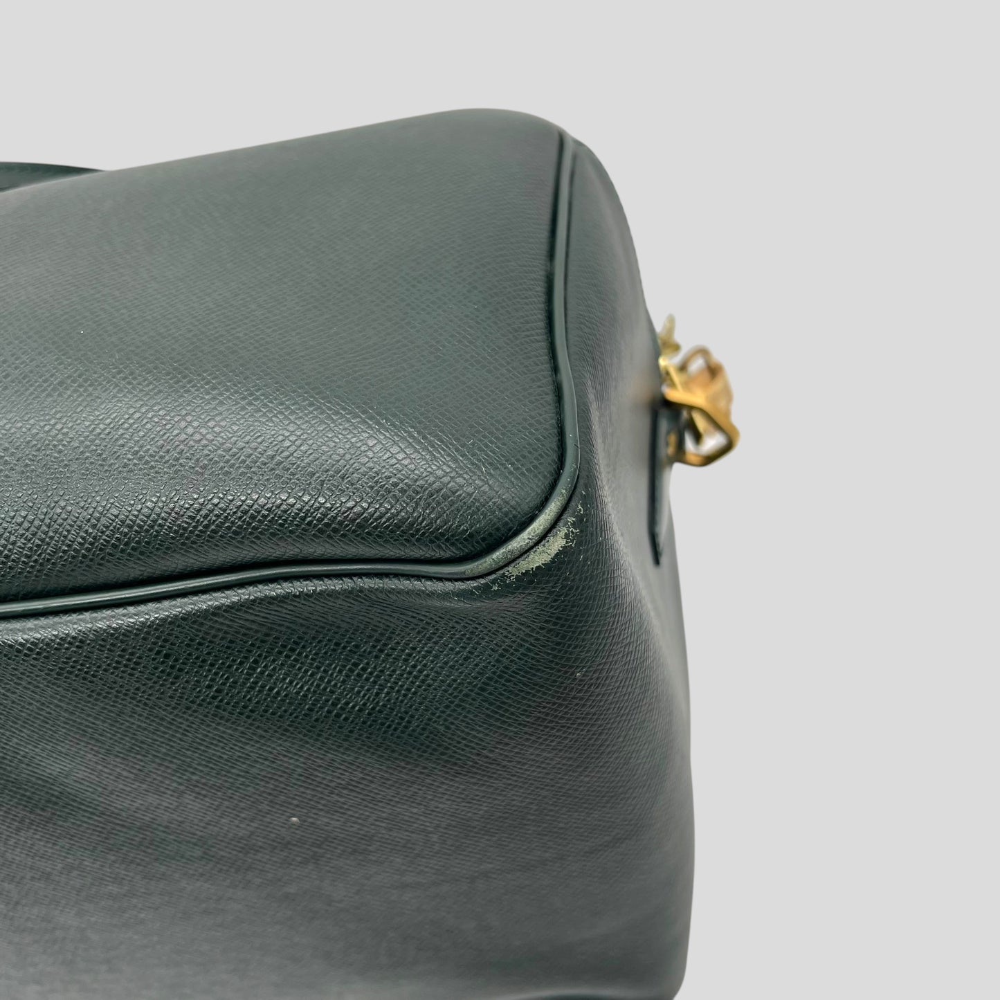 Louis Vuitton Kendall PM Taiga