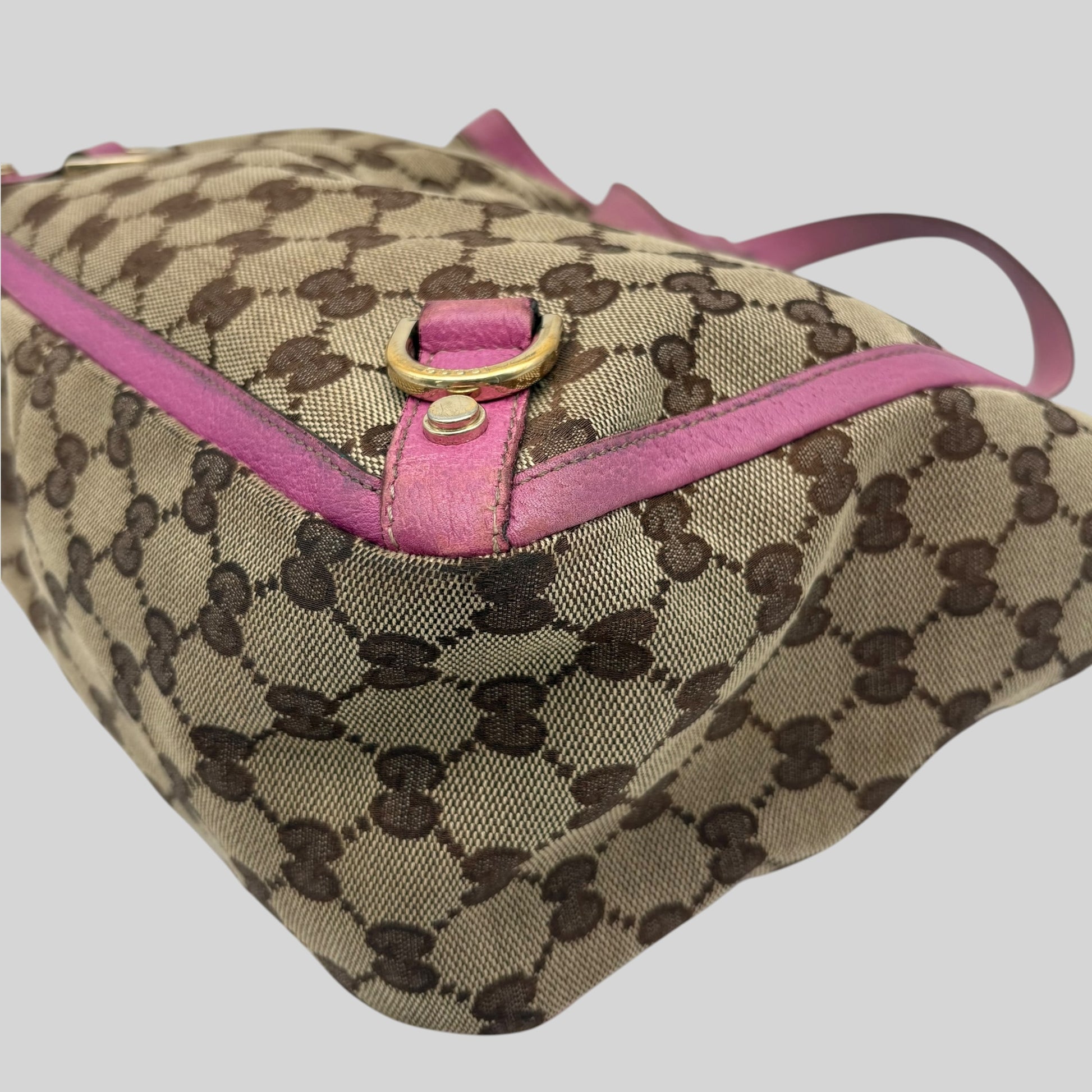 Gucci GG Abbey