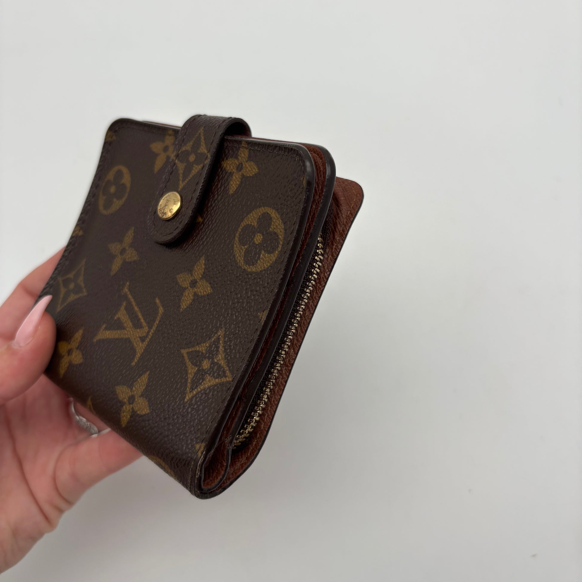 Louis Vuitton Compact Zippy