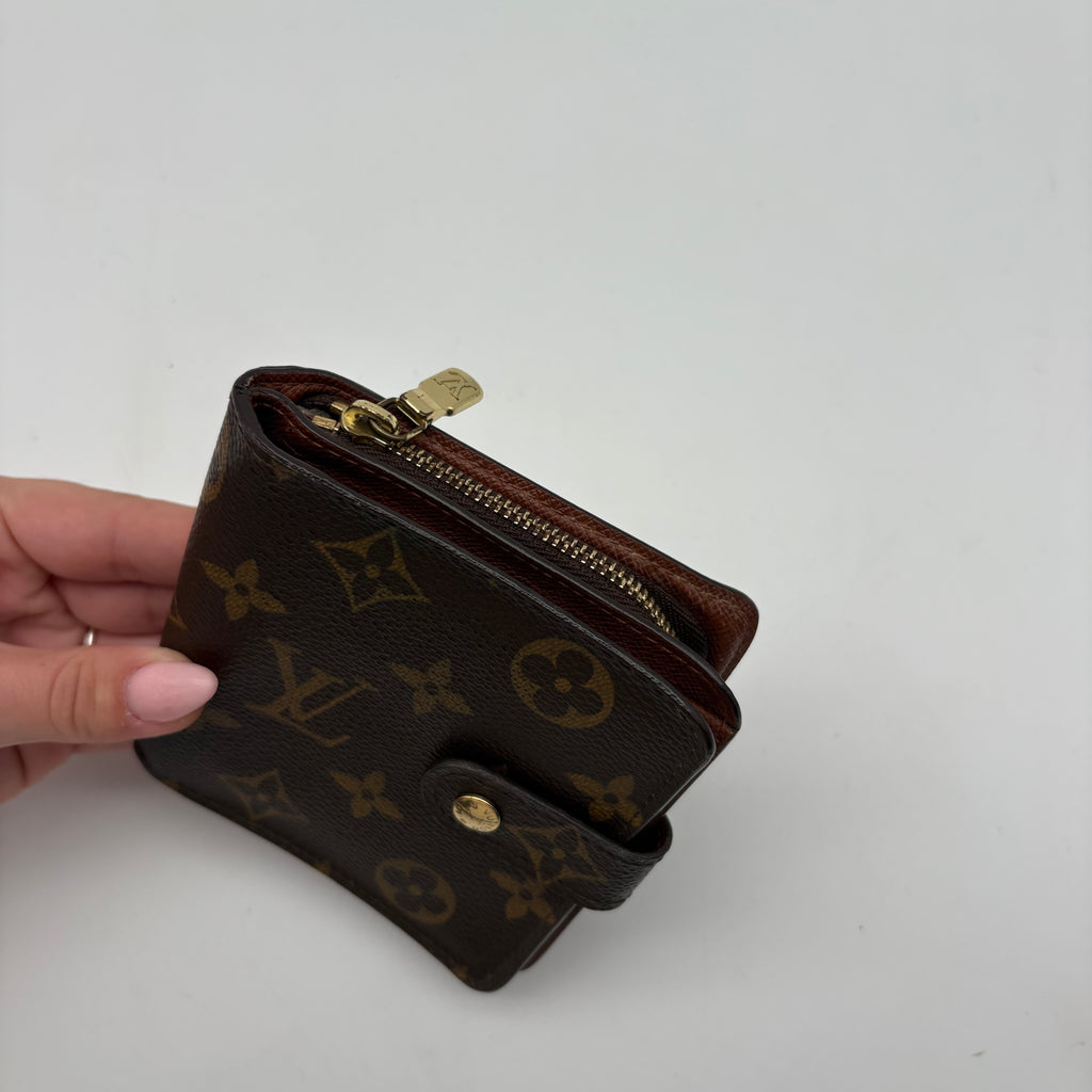 Louis Vuitton Compact Zippy