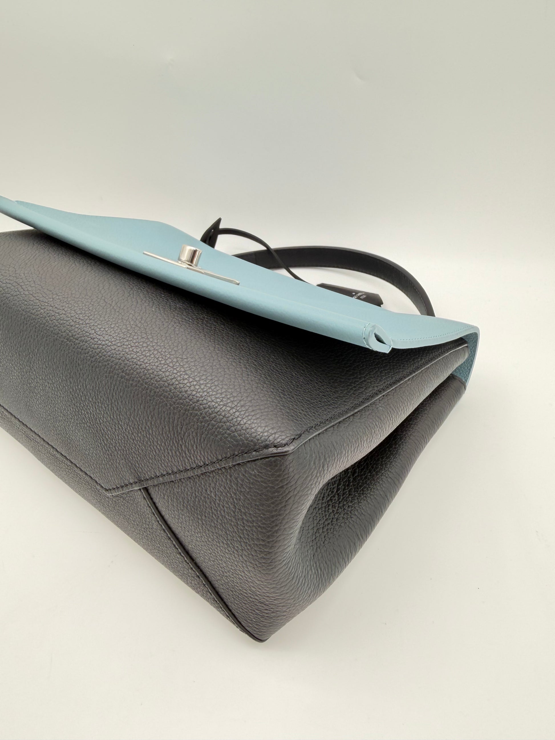 LOUIS VUITTON LOCK ME