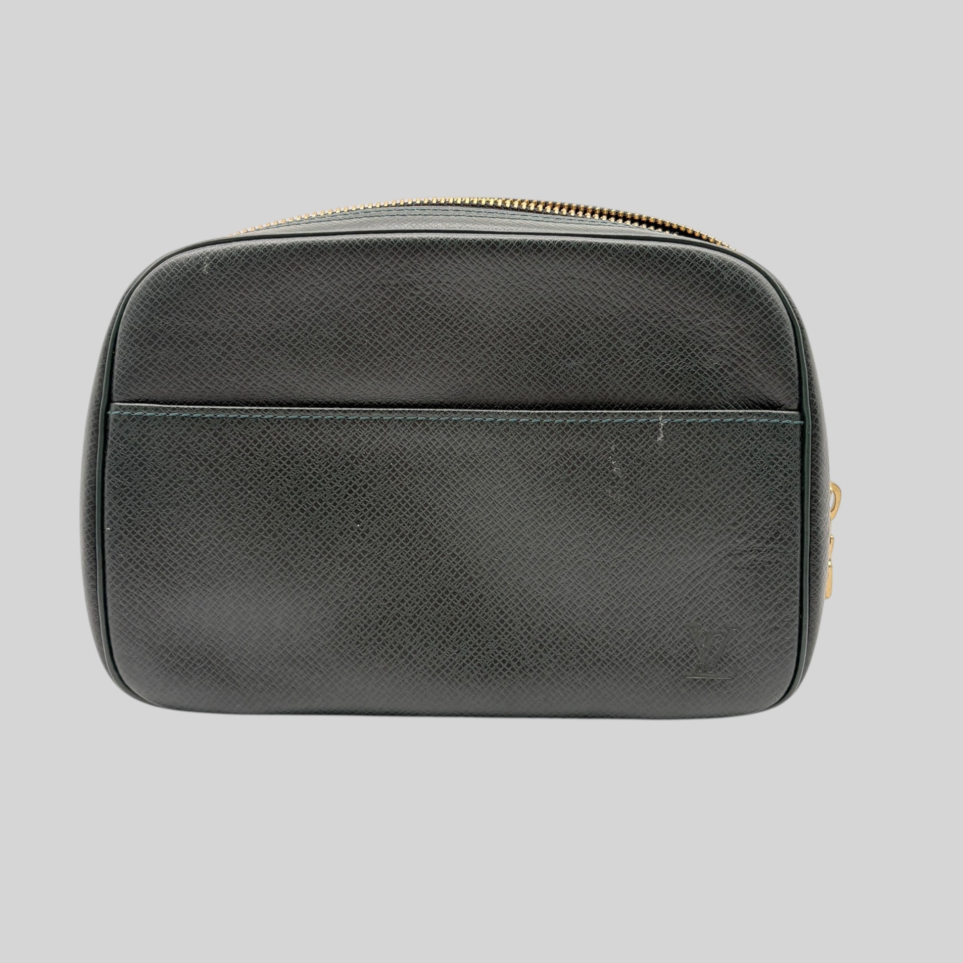 Louis Vuitton Taiga Pouch