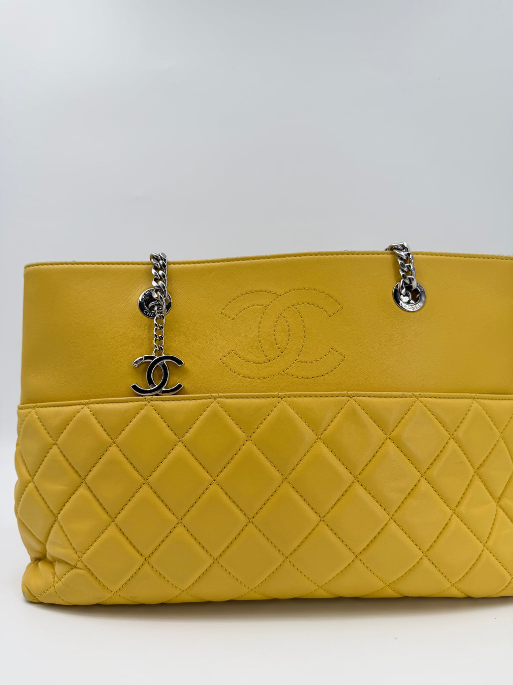 CHANEL MATELASSE TOTE