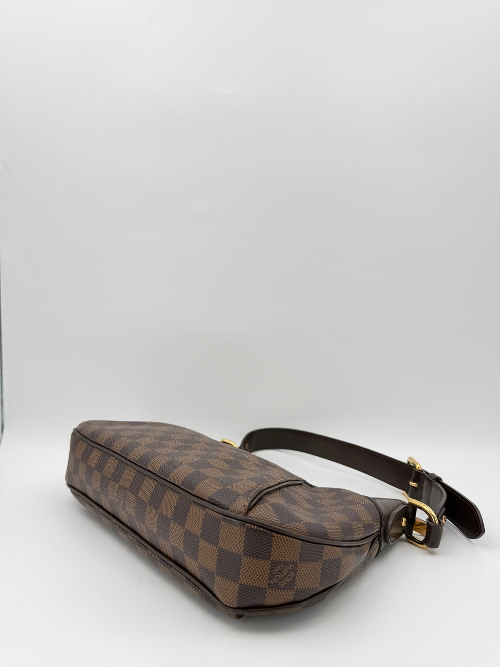 LOUIS VUITTON THAMES PM