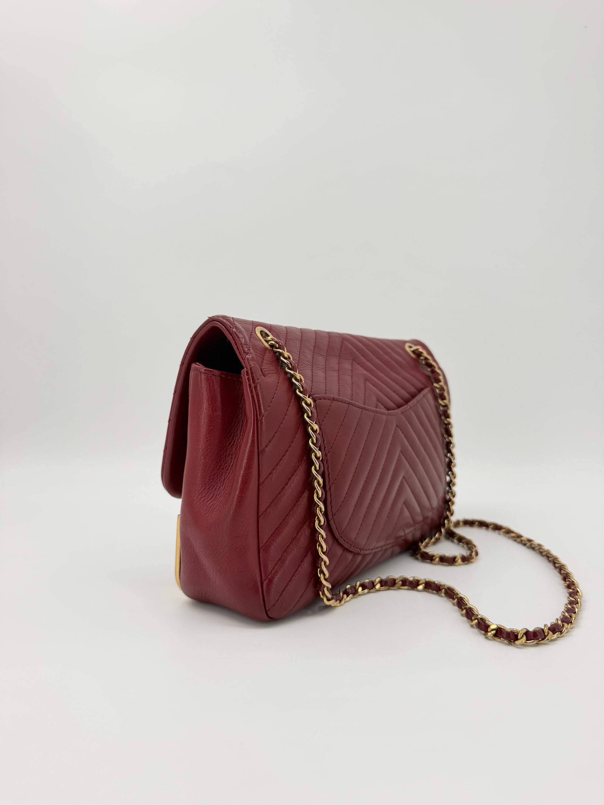 CHANEL ROCK THE CORNER FLAP BAG
