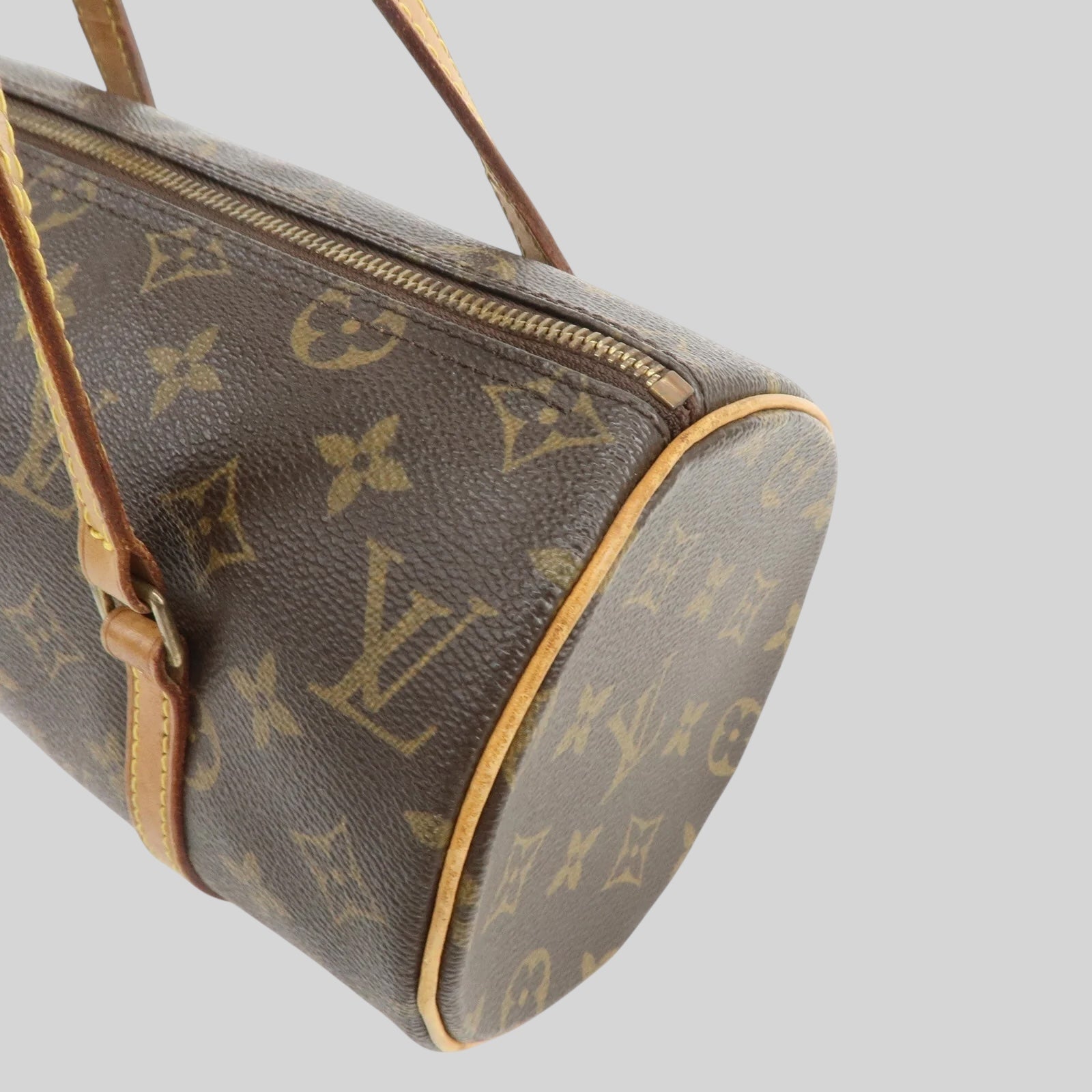 Louis Vuitton Papillon 26