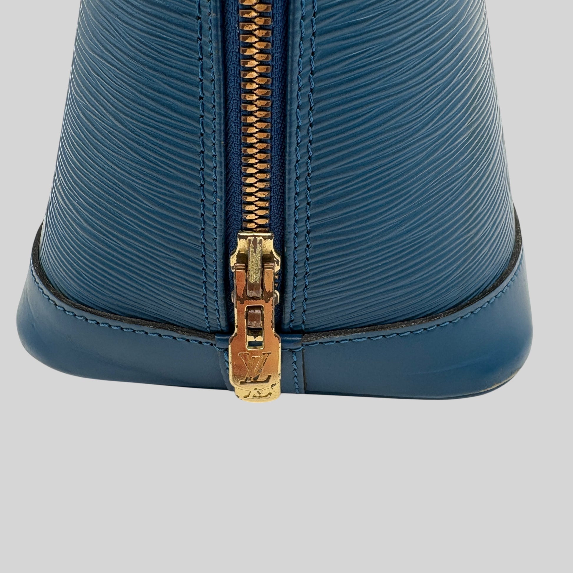 Louis Vuitton Alma PM